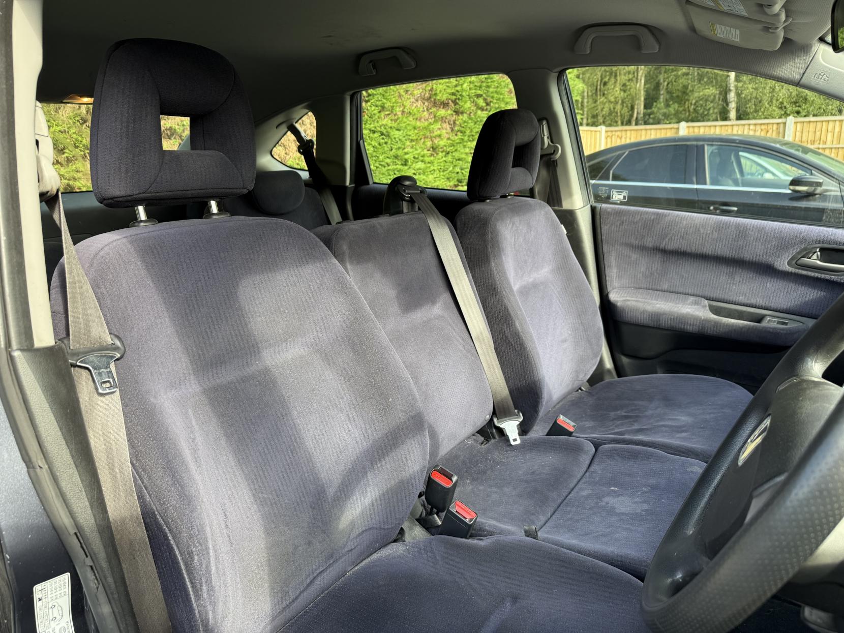 Honda FR-V 2.2 i-CDTi SE MPV 5dr Diesel Manual (167 g/km, 138 bhp)