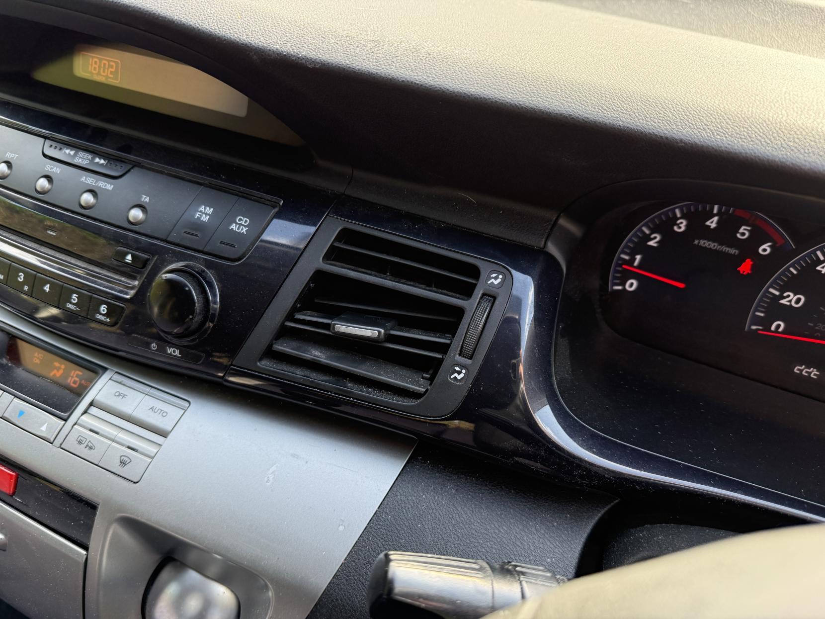 Honda FR-V 2.2 i-CDTi SE MPV 5dr Diesel Manual (167 g/km, 138 bhp)