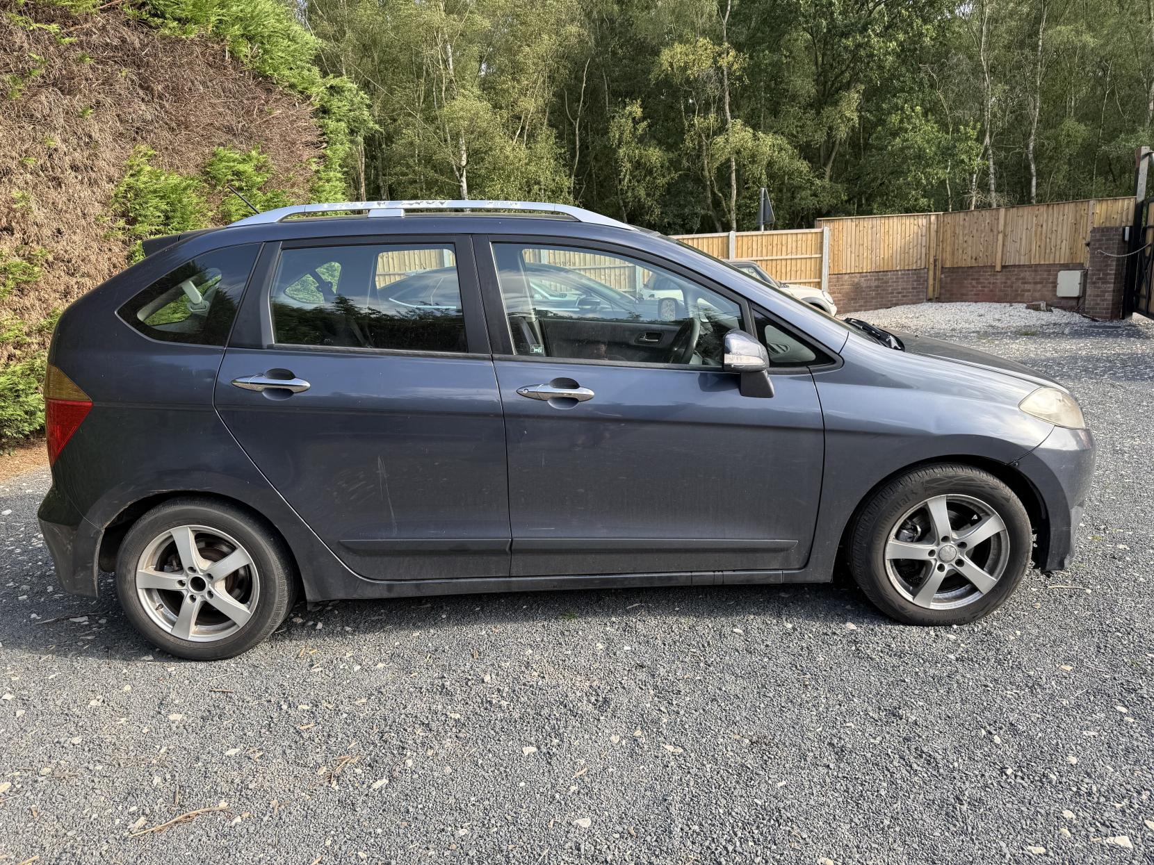 Honda FR-V 2.2 i-CDTi SE MPV 5dr Diesel Manual (167 g/km, 138 bhp)
