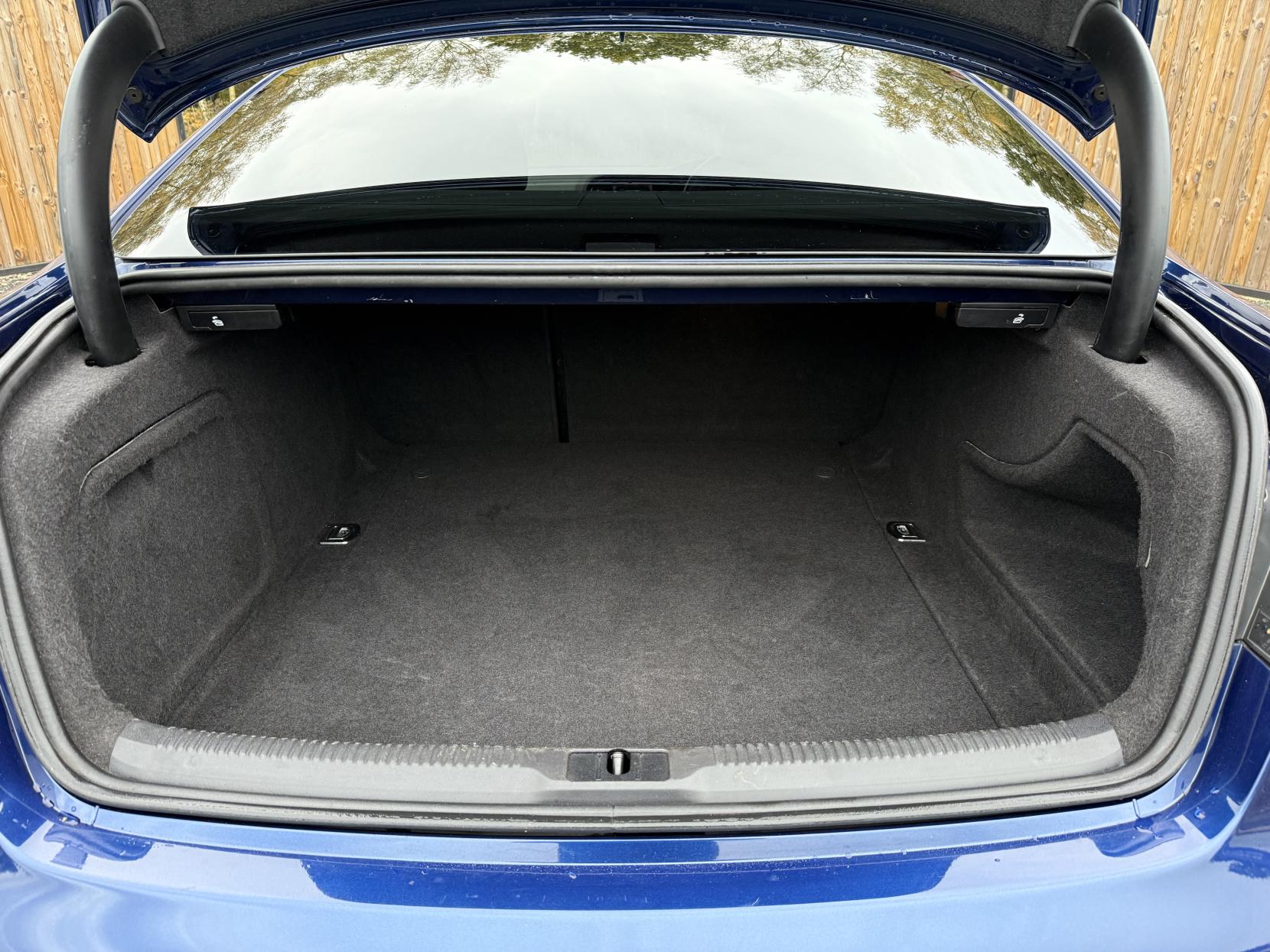 Audi A5 2.0 TDI Black Edition Coupe 2dr Diesel Multitronic Euro 5 (s/s) (177 ps)