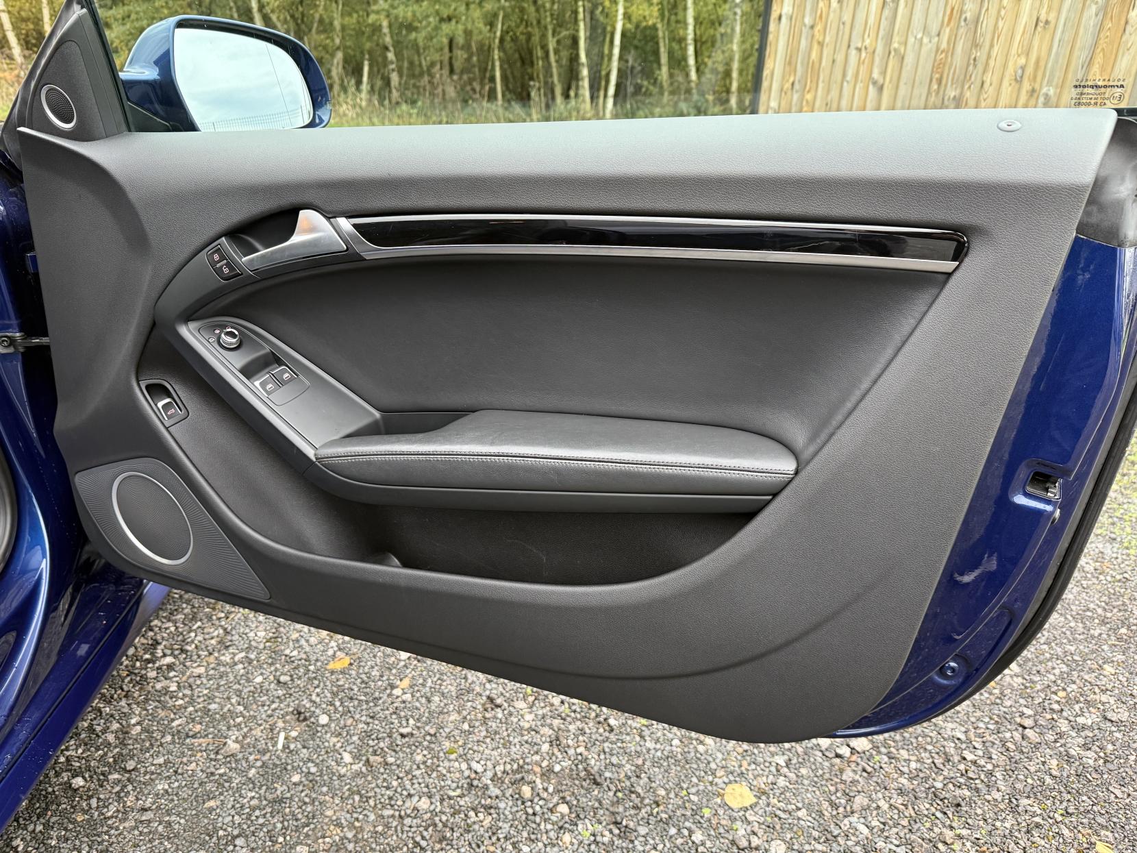 Audi A5 2.0 TDI Black Edition Coupe 2dr Diesel Multitronic Euro 5 (s/s) (177 ps)