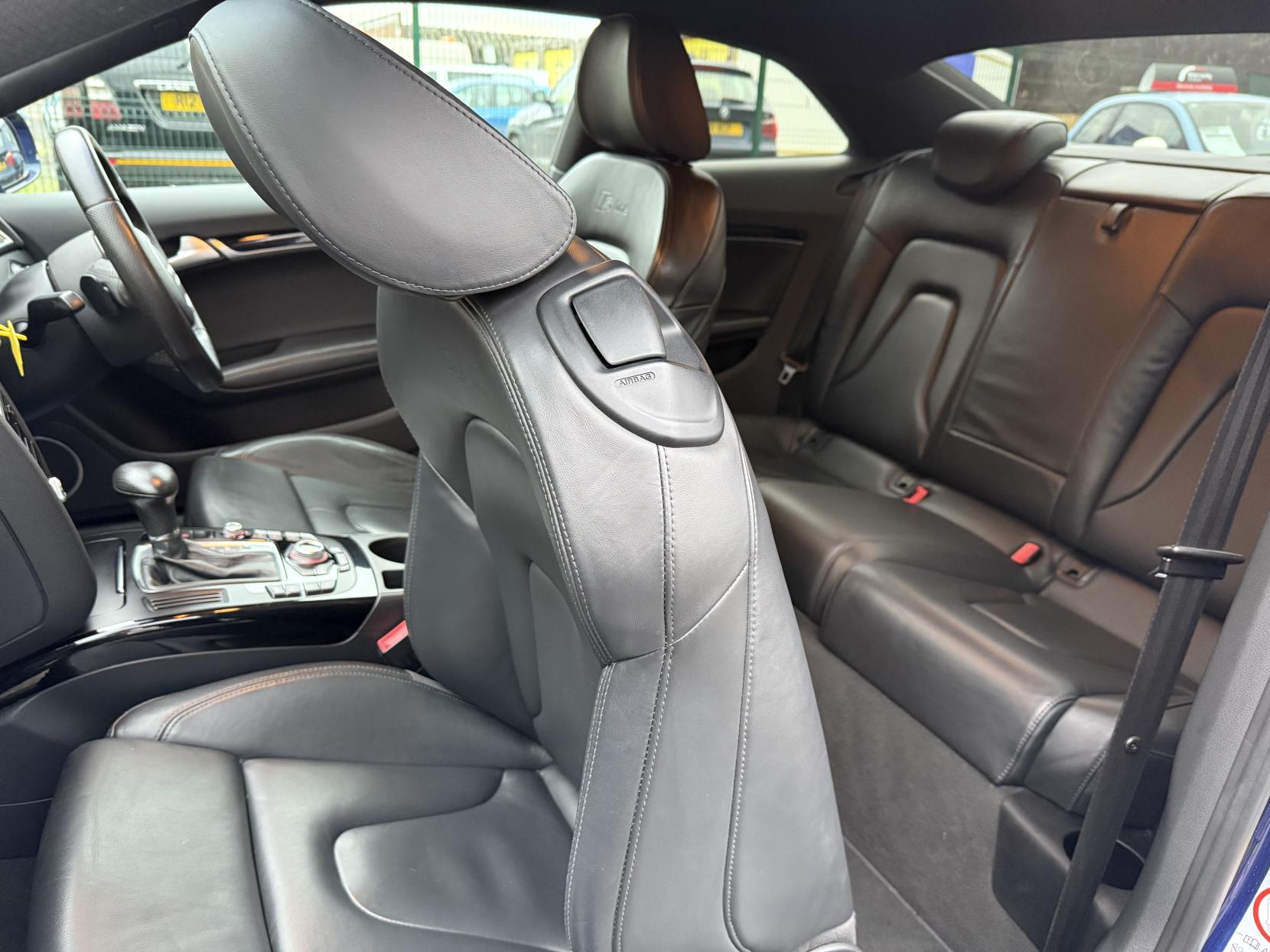 Audi A5 2.0 TDI Black Edition Coupe 2dr Diesel Multitronic Euro 5 (s/s) (177 ps)