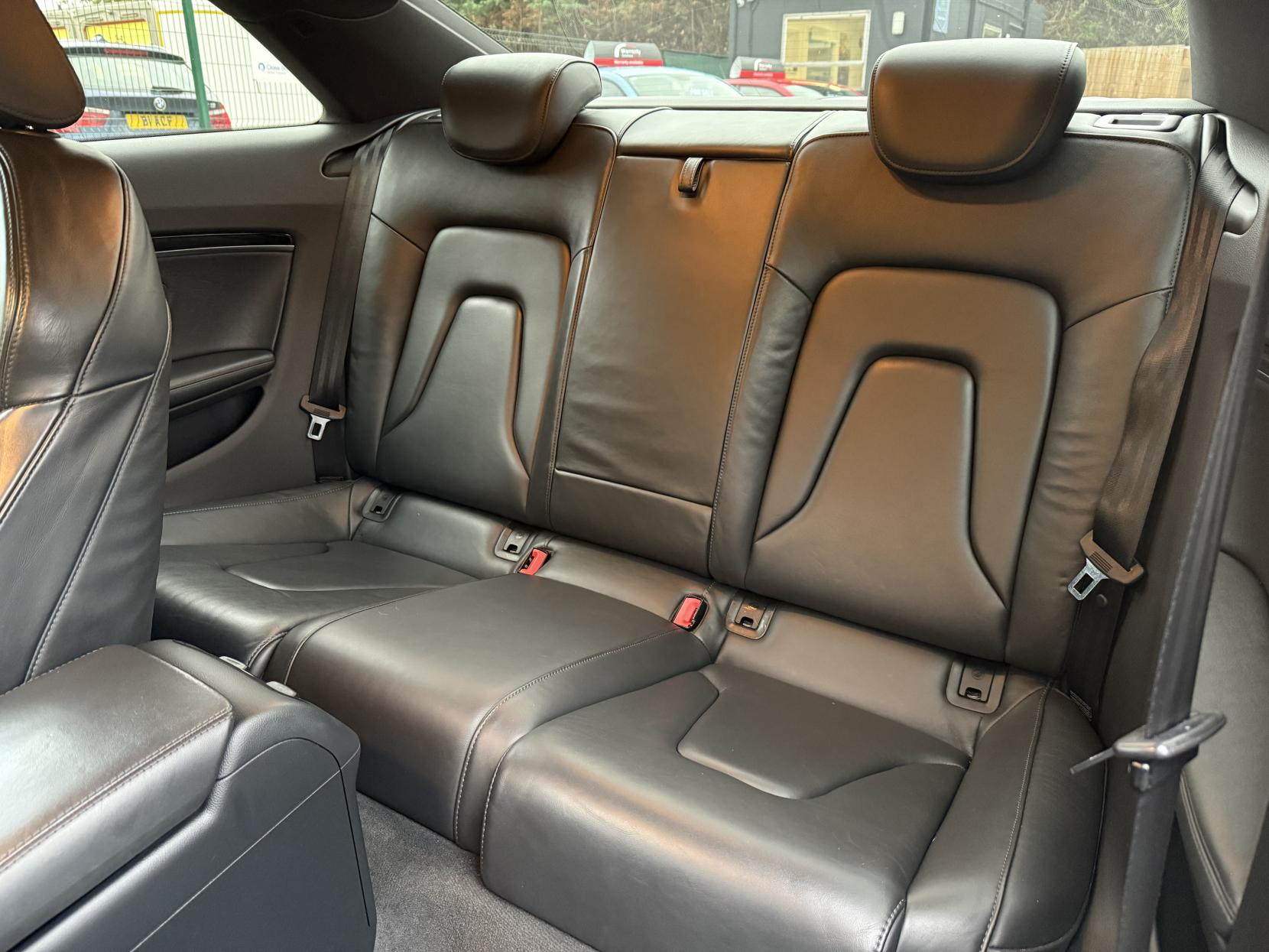 Audi A5 2.0 TDI Black Edition Coupe 2dr Diesel Multitronic Euro 5 (s/s) (177 ps)