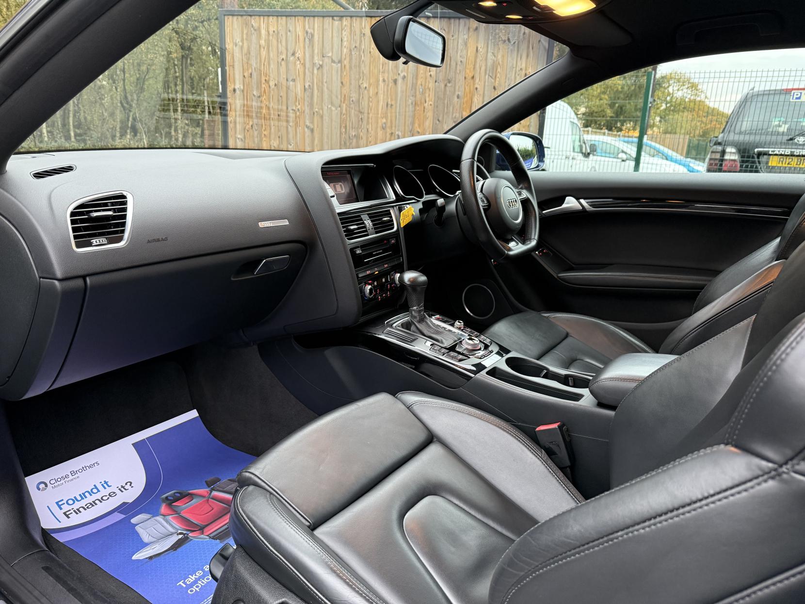 Audi A5 2.0 TDI Black Edition Coupe 2dr Diesel Multitronic Euro 5 (s/s) (177 ps)