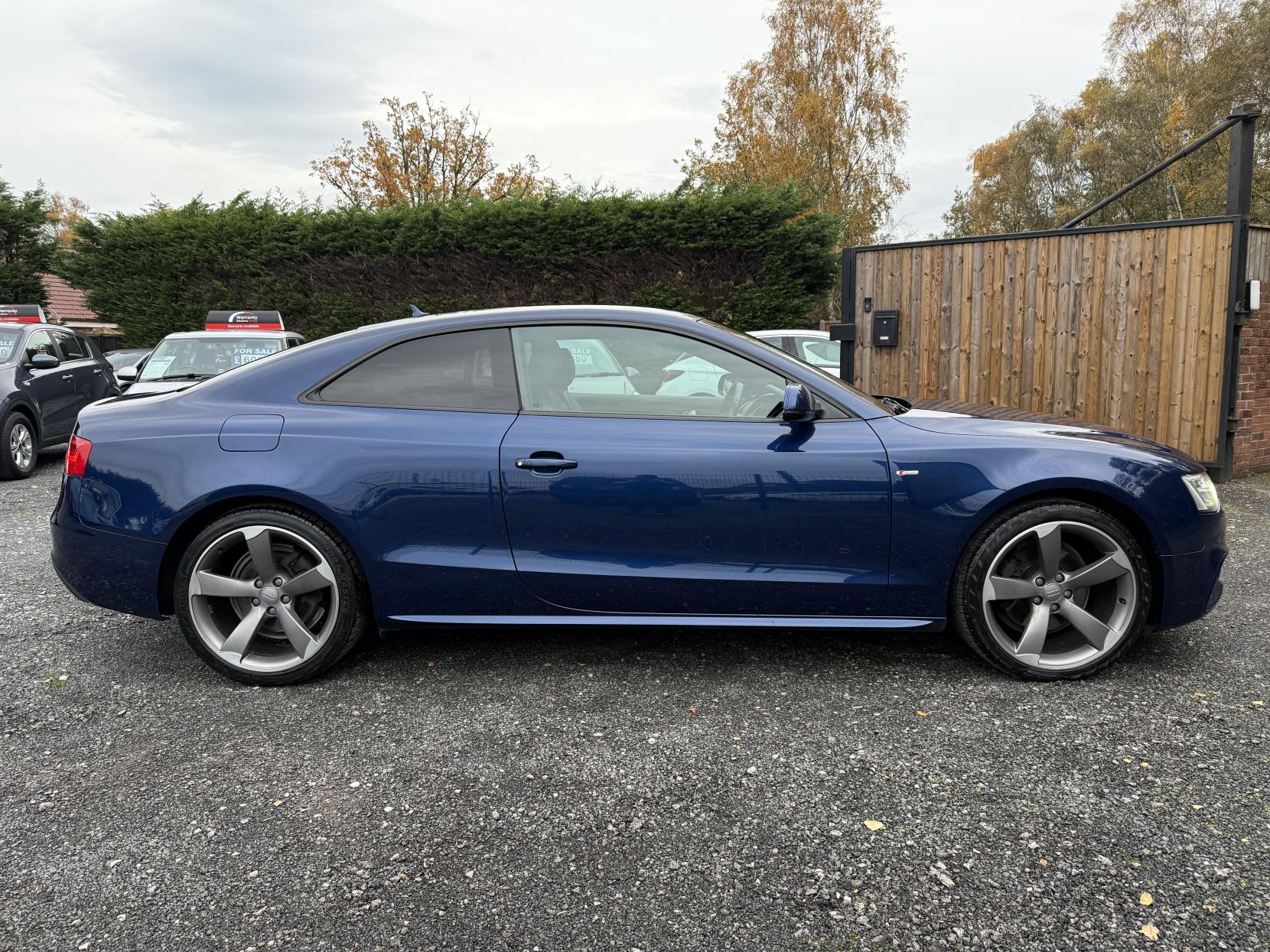 Audi A5 2.0 TDI Black Edition Coupe 2dr Diesel Multitronic Euro 5 (s/s) (177 ps)