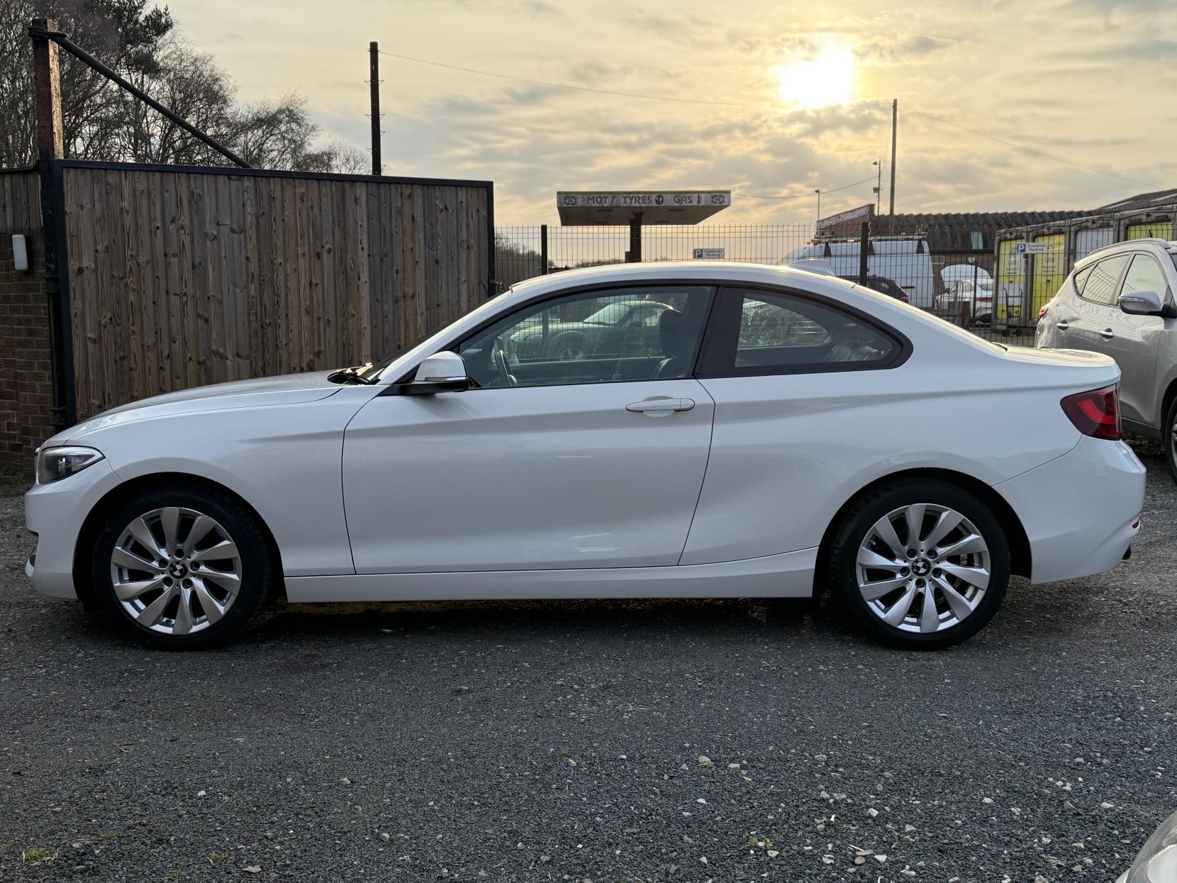 BMW 2 Series 2.0 218d Sport Coupe 2dr Diesel Manual Euro 6 (s/s) (150 ps)