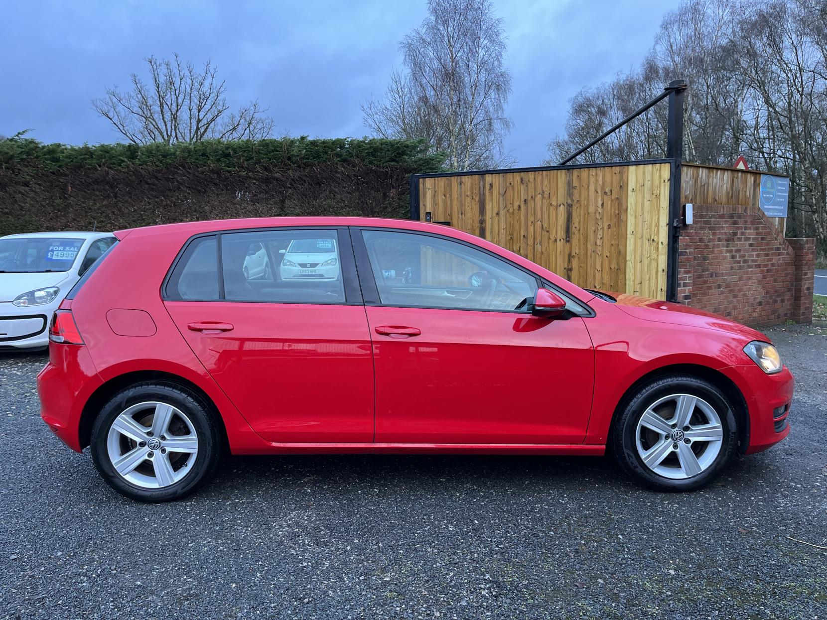 Volkswagen Golf 1.6 TDI BlueMotion Tech Match Hatchback 5dr Diesel Manual Euro 5 (s/s) (105 ps)