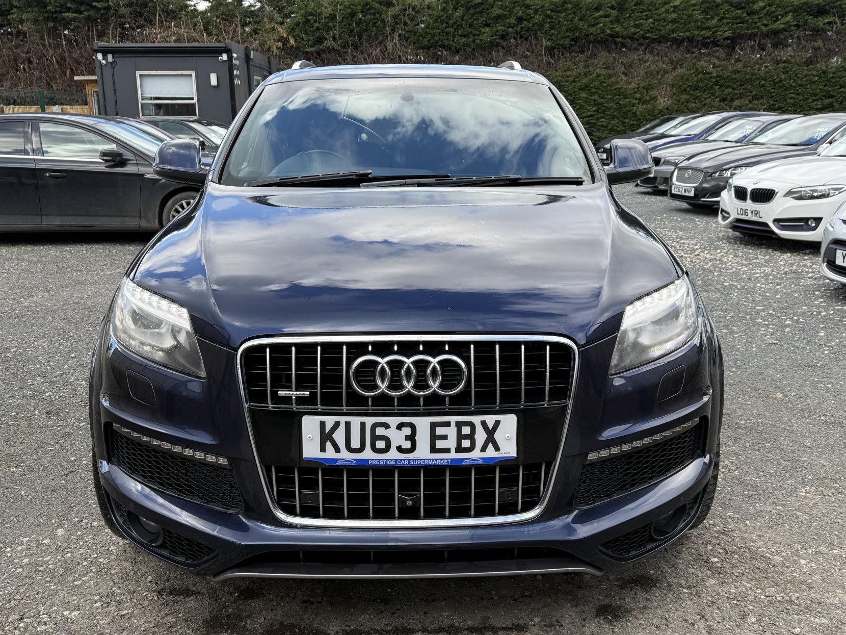 Audi Q7 3.0 TDI V6 S line Plus SUV 5dr Diesel Tiptronic quattro Euro 5 (s/s) (245 ps)