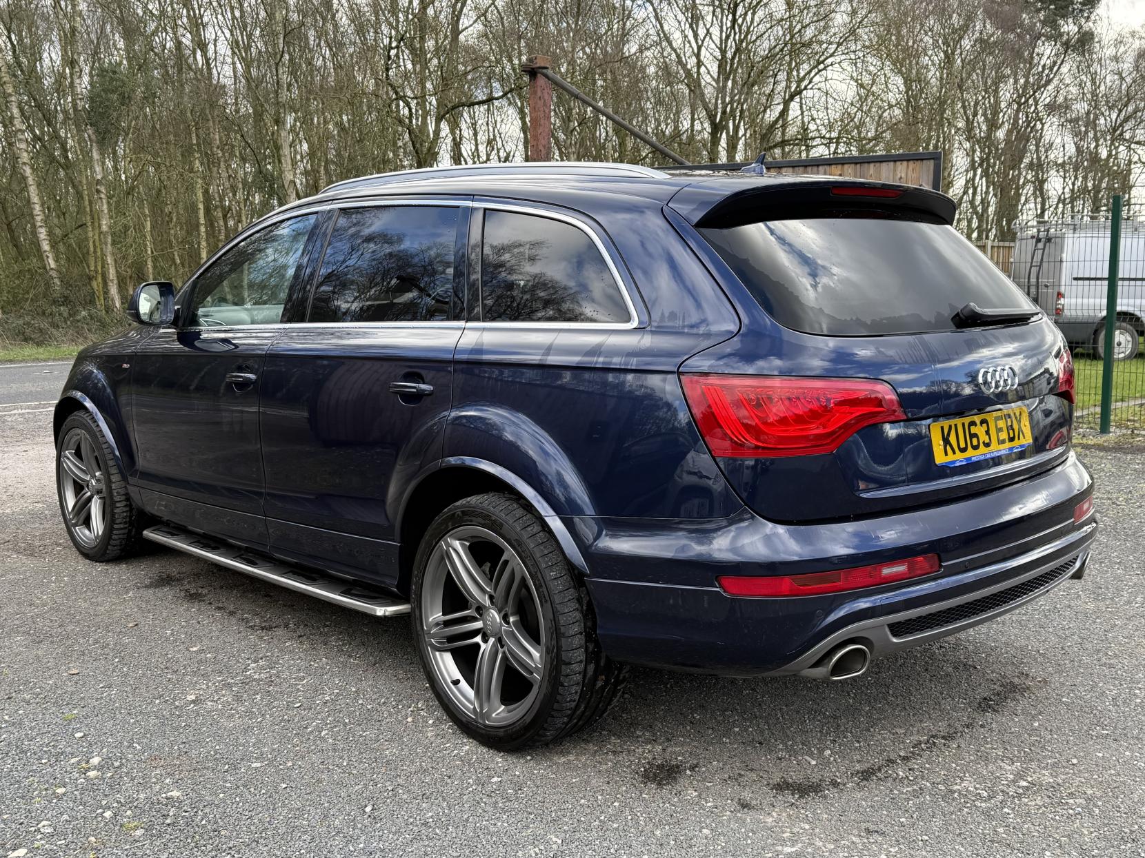 Audi Q7 3.0 TDI V6 S line Plus SUV 5dr Diesel Tiptronic quattro Euro 5 (s/s) (245 ps)