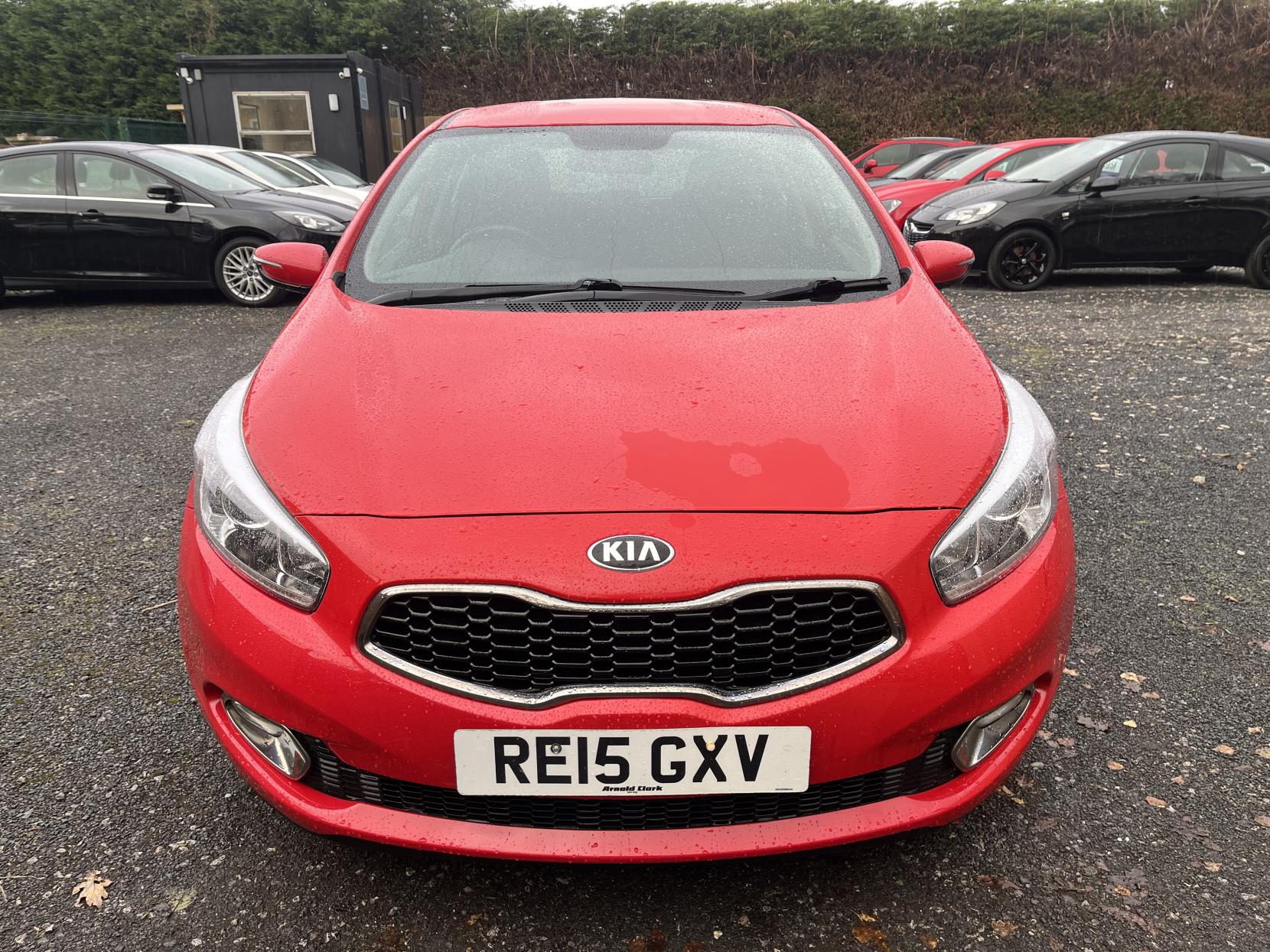 Kia Ceed 1.6 GDi EcoDynamics 2 Hatchback 5dr Petrol Manual Euro 5 (s/s) (133 bhp)