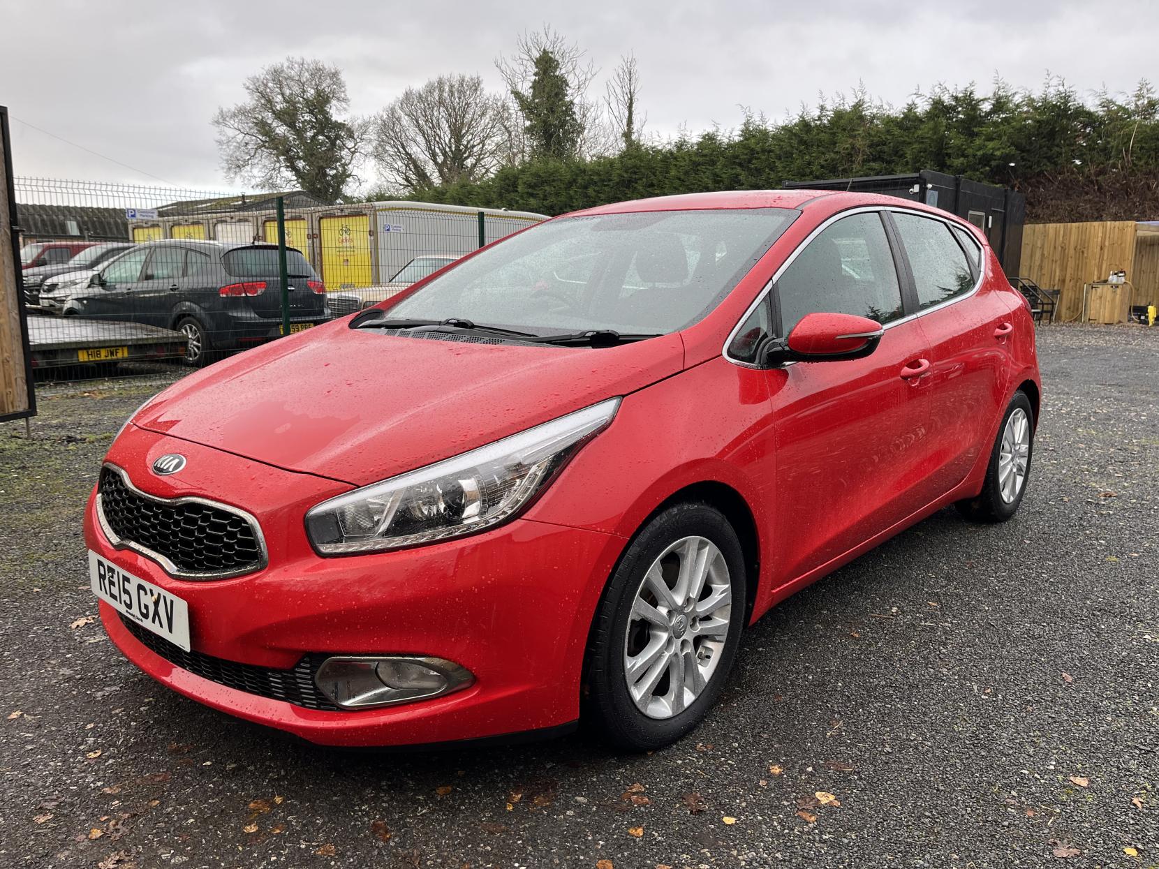 Kia Ceed 1.6 GDi EcoDynamics 2 Hatchback 5dr Petrol Manual Euro 5 (s/s) (133 bhp)