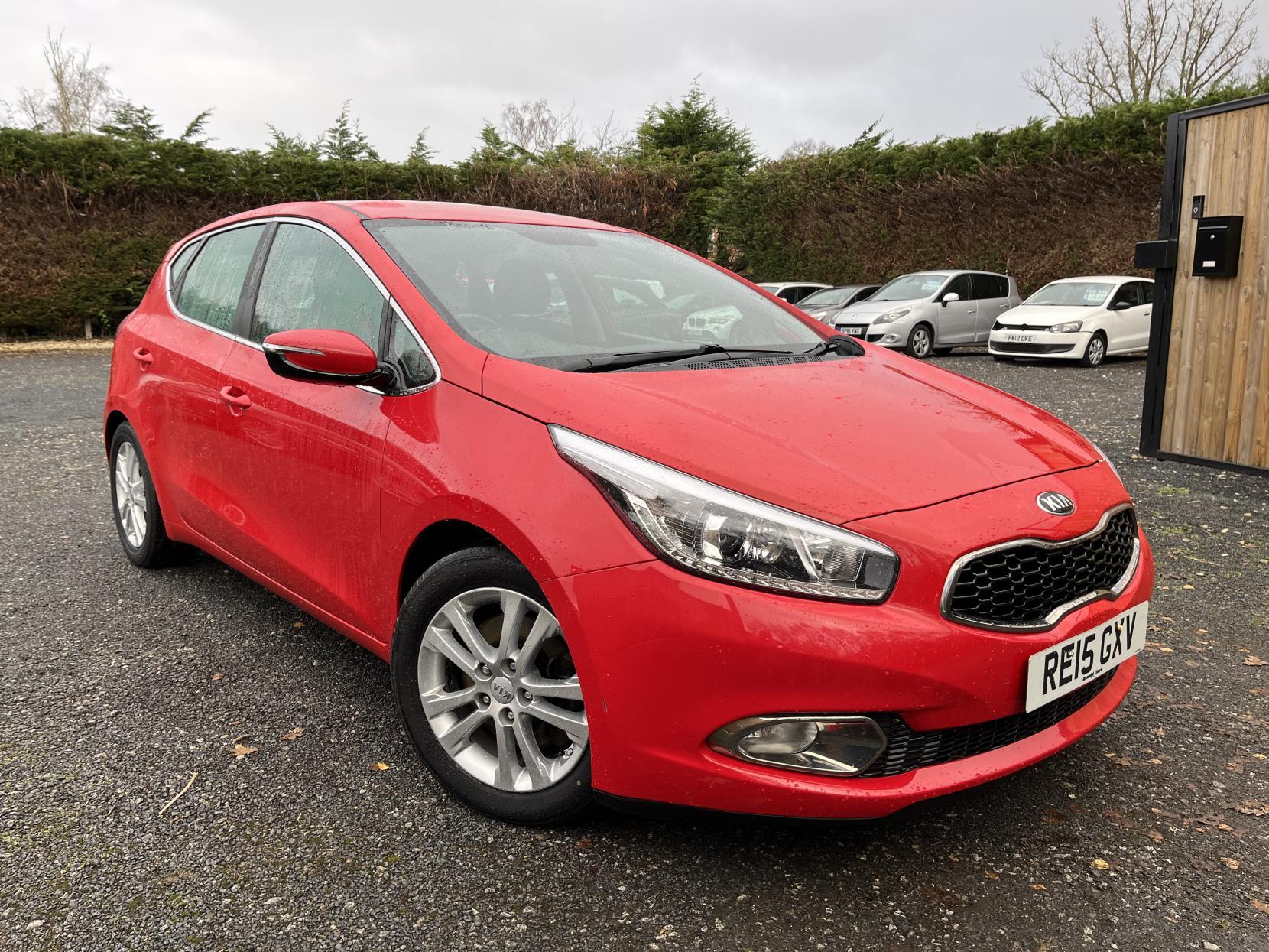 Kia Ceed 1.6 GDi EcoDynamics 2 Hatchback 5dr Petrol Manual Euro 5 (s/s) (133 bhp)