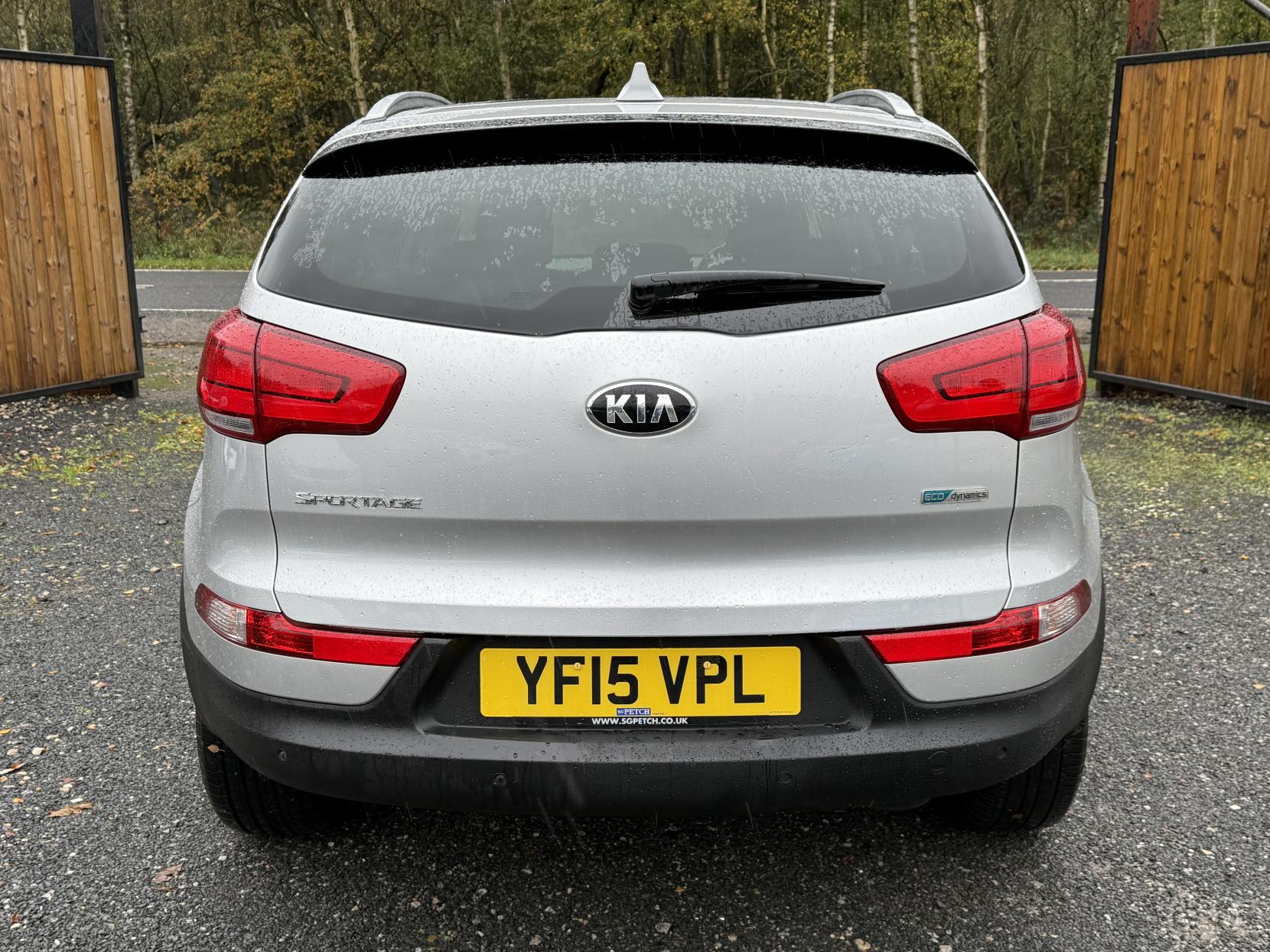 Kia Sportage 1.7 CRDi EcoDynamics 3 SUV 5dr Diesel Manual 2WD Euro 5 (s/s) (114 bhp)