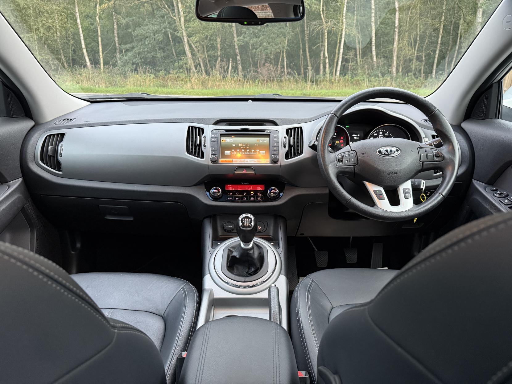 Kia Sportage 1.7 CRDi EcoDynamics 3 SUV 5dr Diesel Manual 2WD Euro 5 (s/s) (114 bhp)