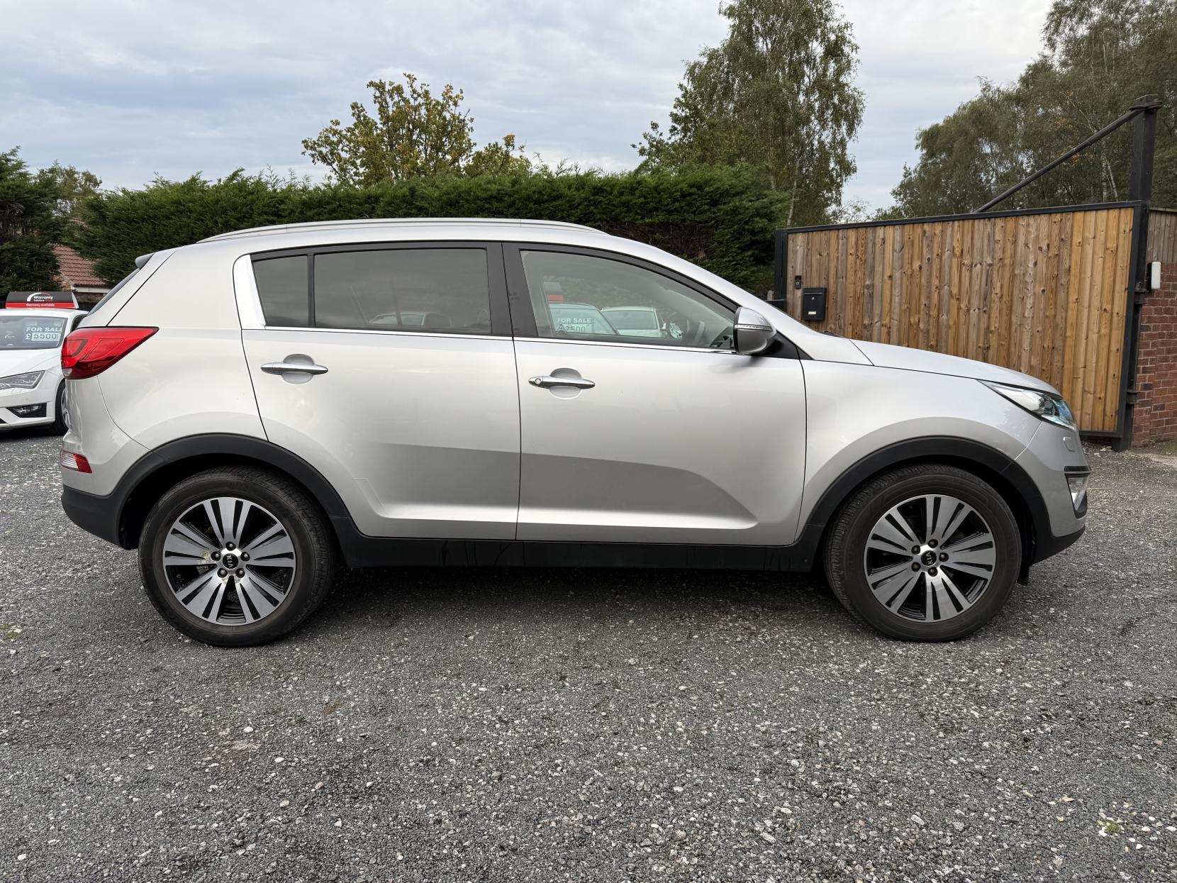Kia Sportage 1.7 CRDi EcoDynamics 3 SUV 5dr Diesel Manual 2WD Euro 5 (s/s) (114 bhp)
