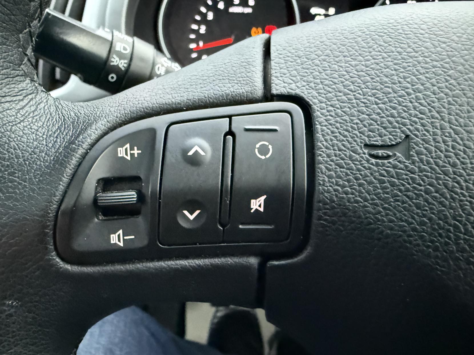 Kia Sportage 1.7 CRDi EcoDynamics 3 SUV 5dr Diesel Manual 2WD Euro 5 (s/s) (114 bhp)