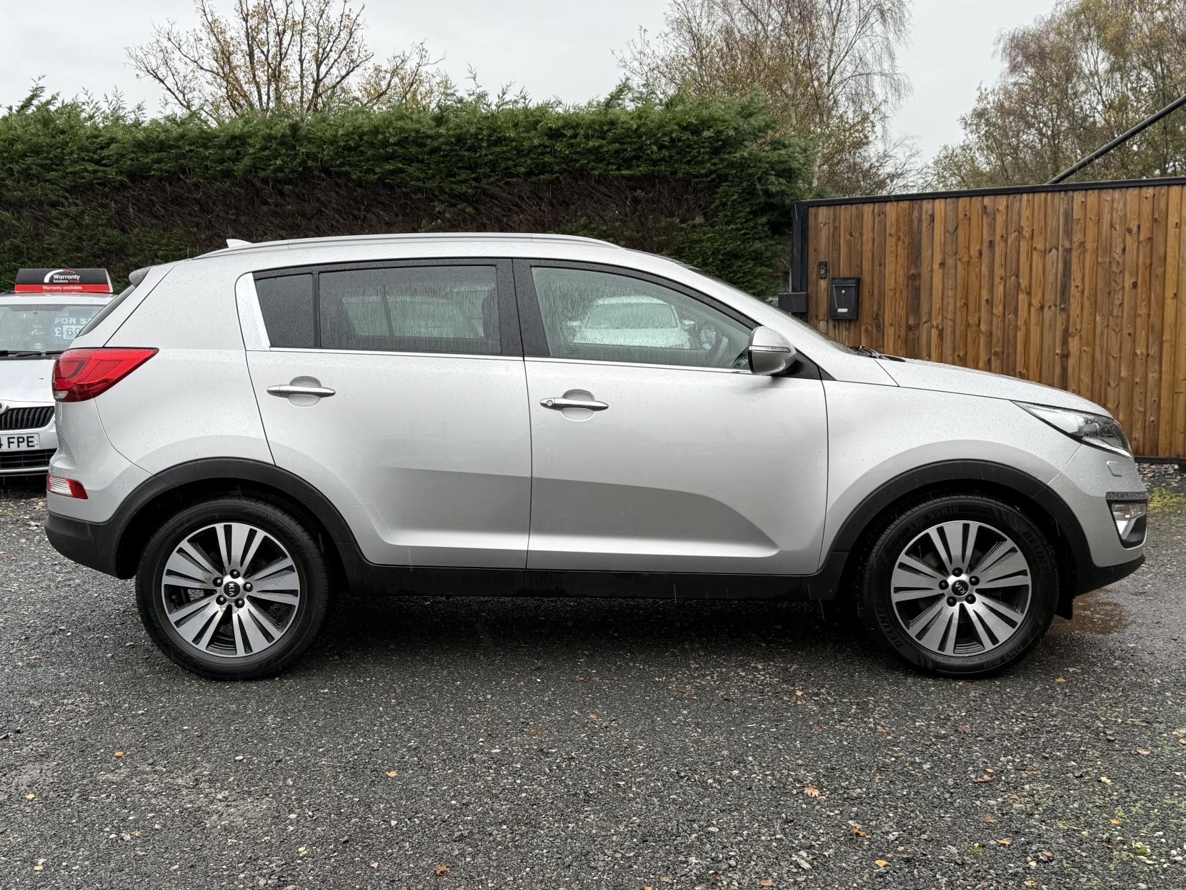 Kia Sportage 1.7 CRDi EcoDynamics 3 SUV 5dr Diesel Manual 2WD Euro 5 (s/s) (114 bhp)