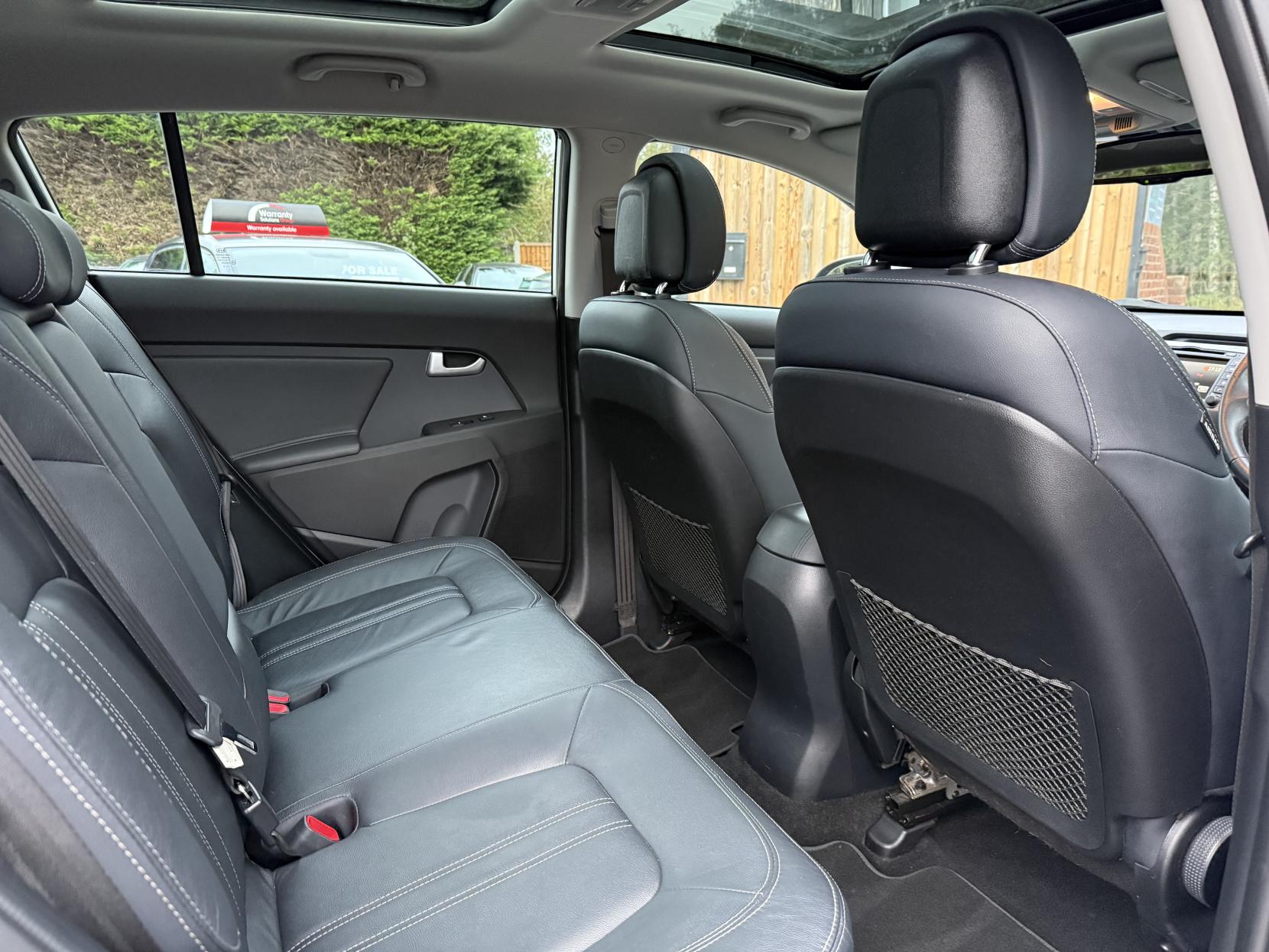 Kia Sportage 1.7 CRDi EcoDynamics 3 SUV 5dr Diesel Manual 2WD Euro 5 (s/s) (114 bhp)