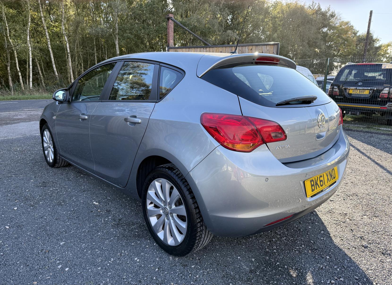 Vauxhall Astra 1.6 16v Exclusiv Hatchback 5dr Petrol Manual Euro 5 (115 ps)