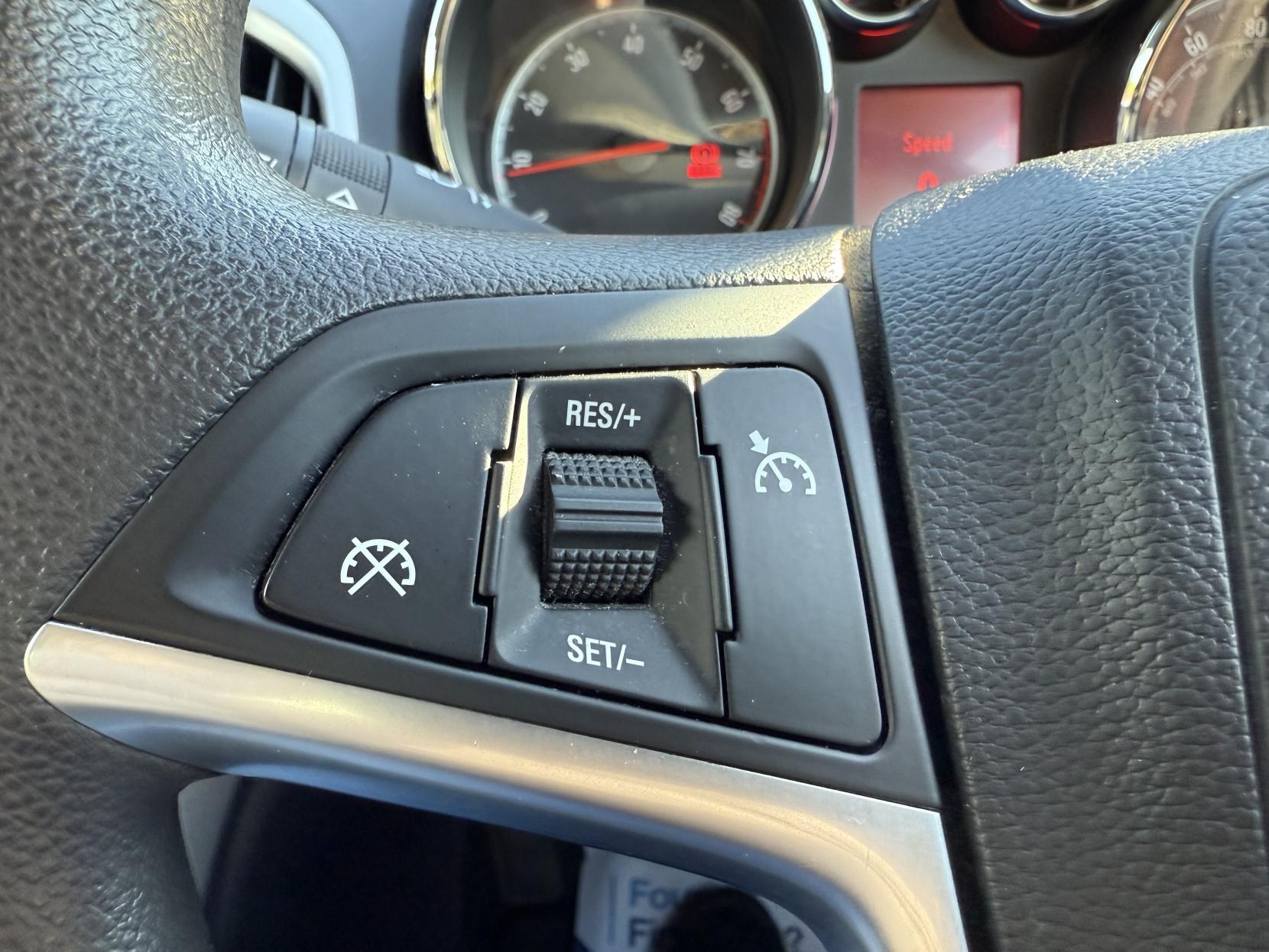 Vauxhall Astra 1.6 16v Exclusiv Hatchback 5dr Petrol Manual Euro 5 (115 ps)