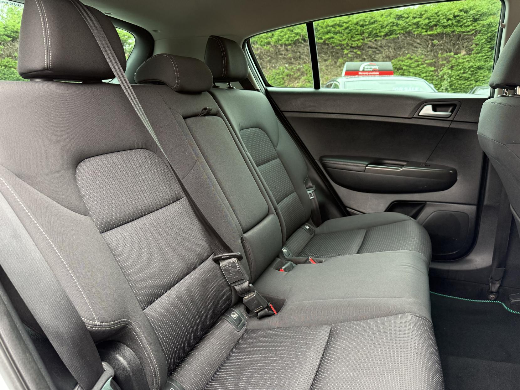 Kia Sportage 1.7 CRDi 2 SUV 5dr Diesel Manual Euro 6 (s/s) (114 bhp)