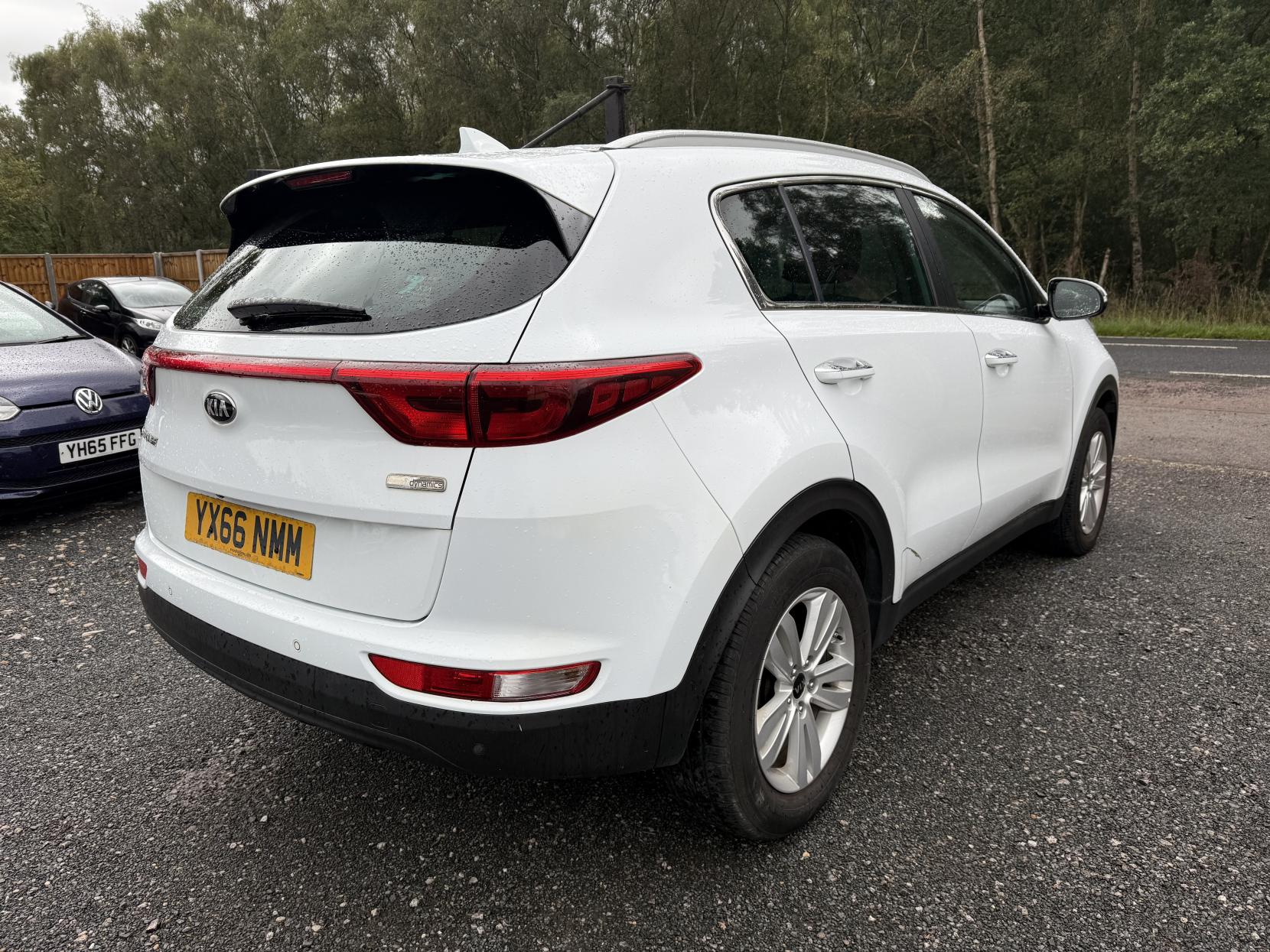 Kia Sportage 1.7 CRDi 2 SUV 5dr Diesel Manual Euro 6 (s/s) (114 bhp)
