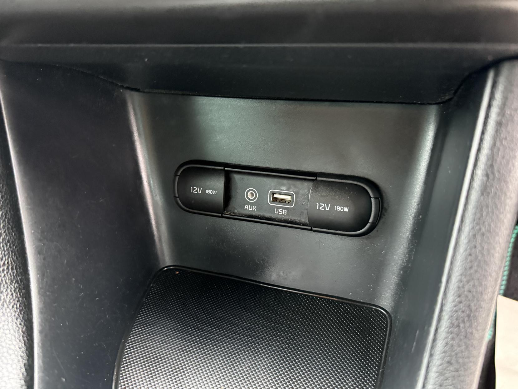 Kia Sportage 1.7 CRDi 2 SUV 5dr Diesel Manual Euro 6 (s/s) (114 bhp)