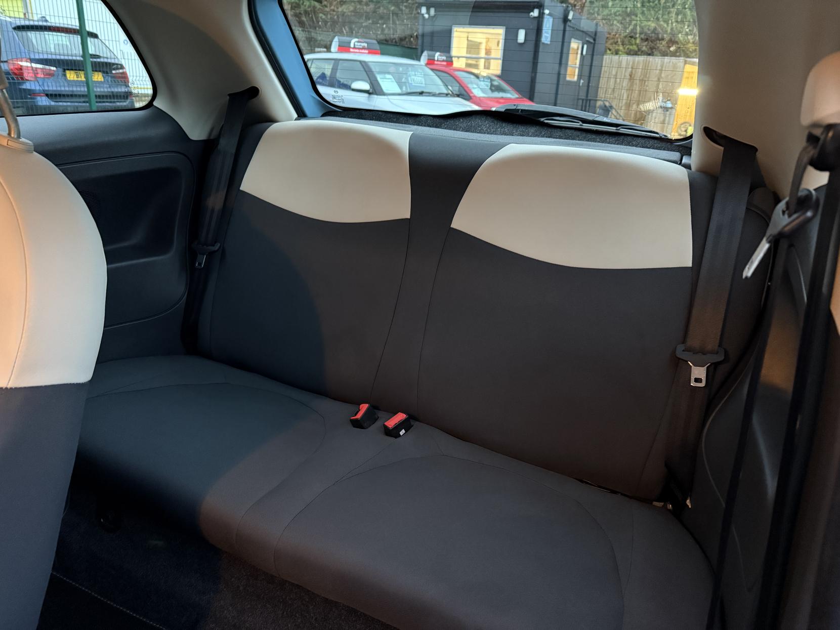 Fiat 500 1.2 Colour Therapy Hatchback 3dr Petrol Manual Euro 5 (s/s) (69 bhp)