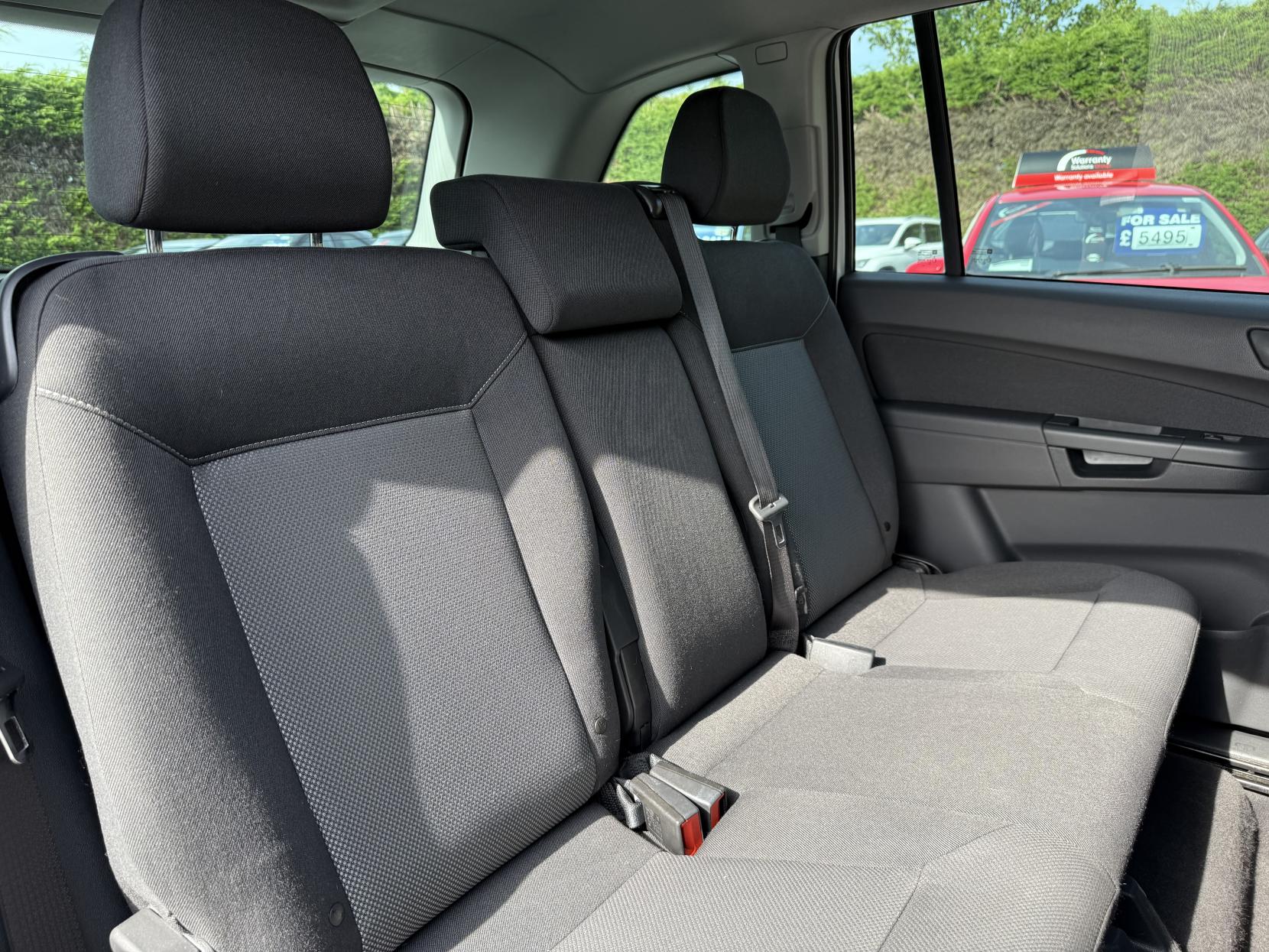 Vauxhall Zafira 1.7 CDTi ecoFLEX Design MPV 5dr Diesel Manual Euro 5 (SNav) (110 ps)