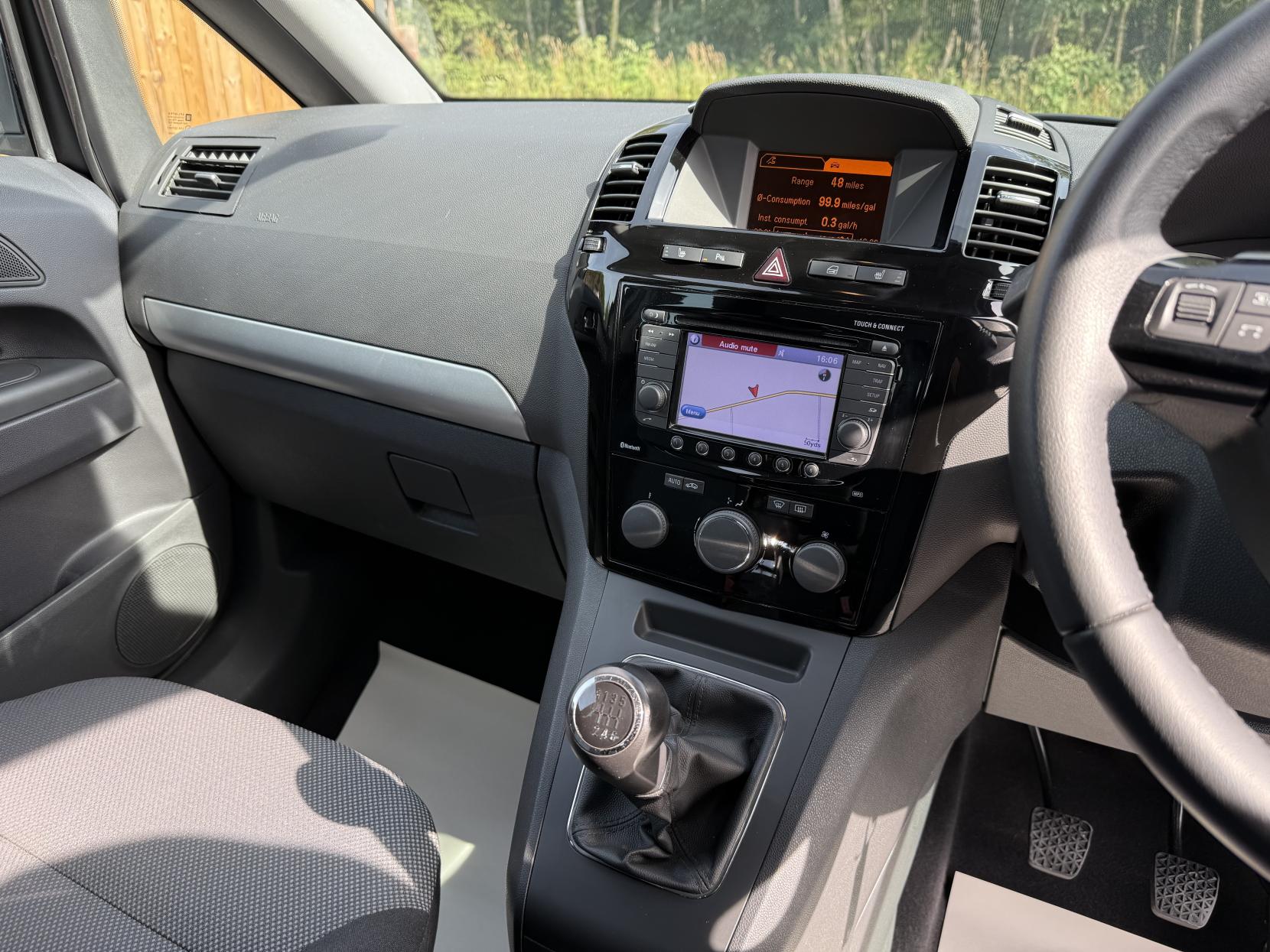 Vauxhall Zafira 1.7 CDTi ecoFLEX Design MPV 5dr Diesel Manual Euro 5 (SNav) (110 ps)