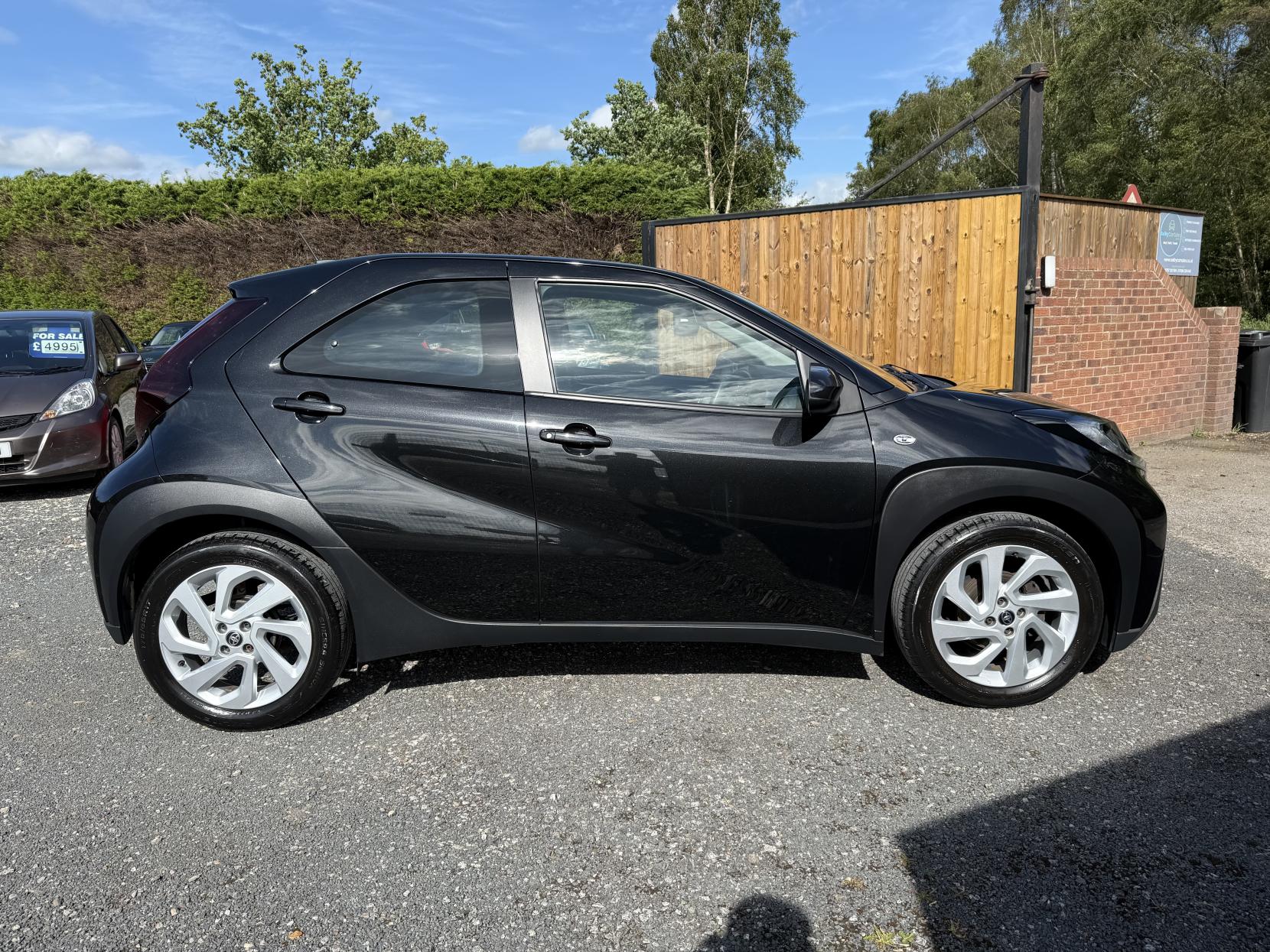 Toyota Aygo X 1.0 VVT-i Pure Hatchback 5dr Petrol Manual Euro 6 (s/s) (72 ps)