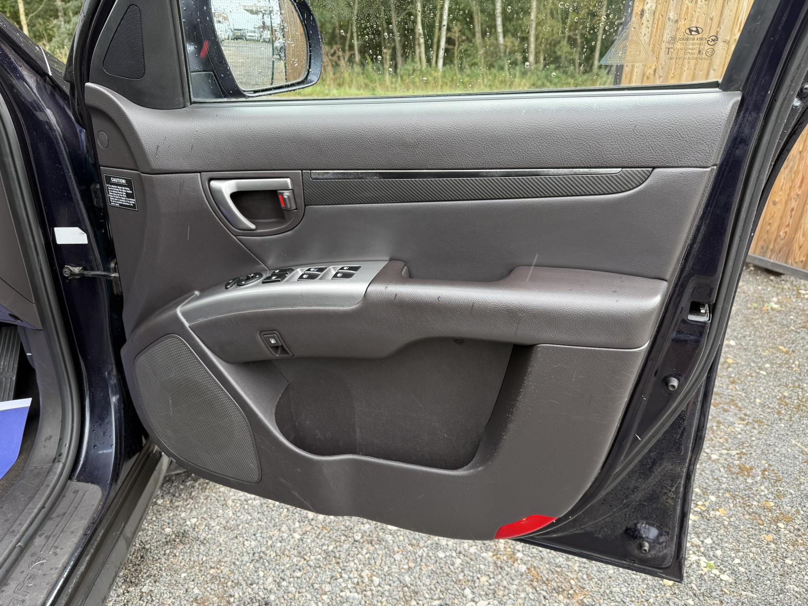 Hyundai Santa Fe 2.2 CRDi Premium SUV 5dr Diesel Auto 4WD Euro 5 (7 seat) (194 bhp)
