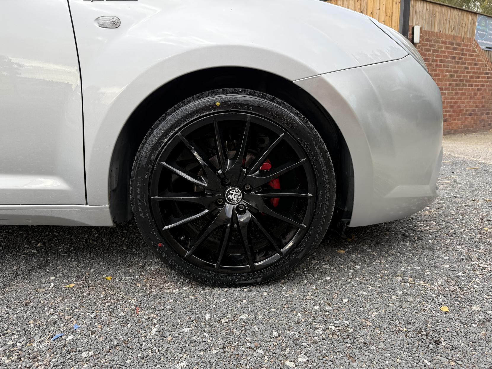 Alfa Romeo MiTo 875 TB TwinAir Sportiva Hatchback 3dr Petrol Manual Euro 6 (s/s) (105 ps)