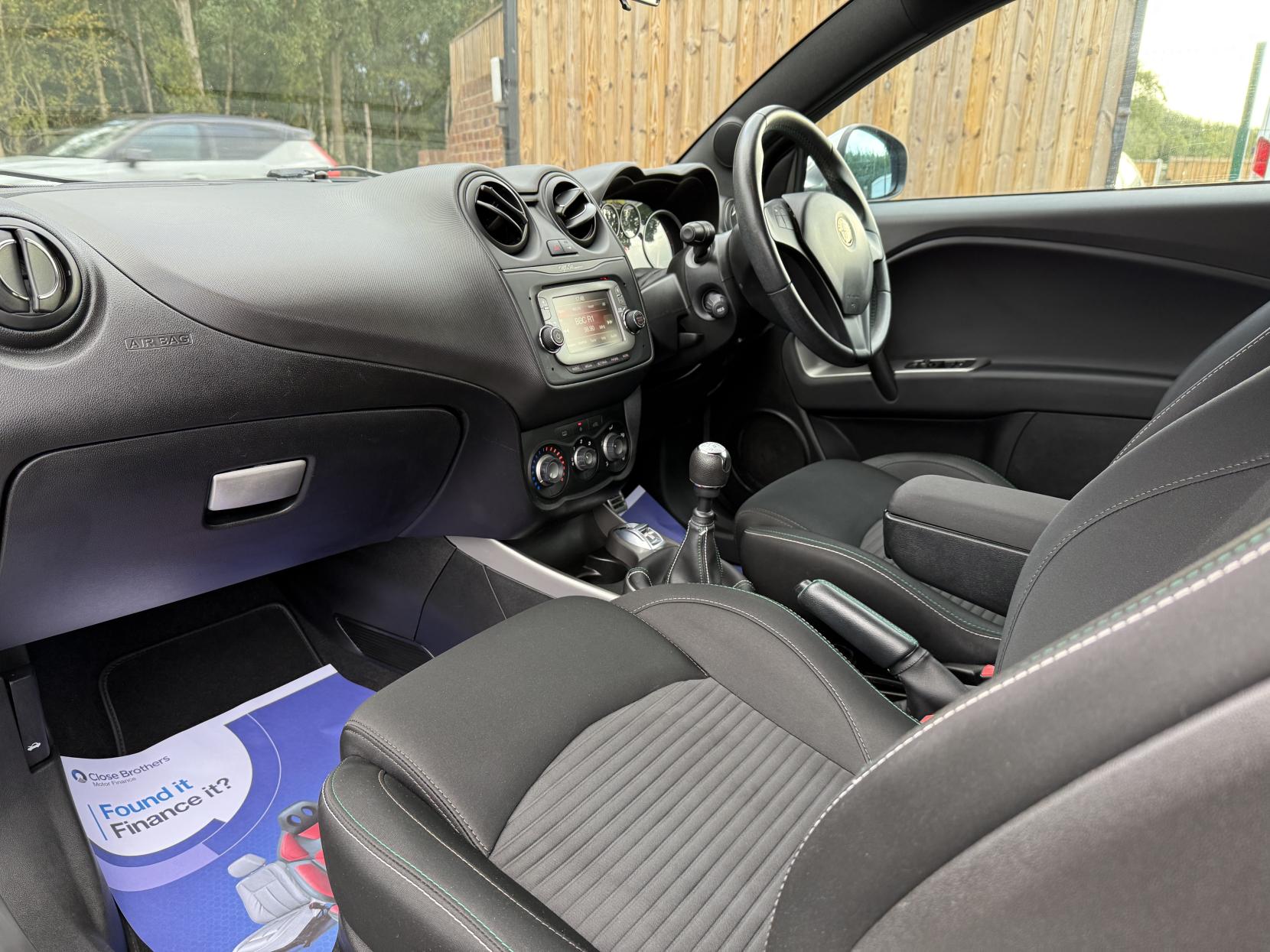 Alfa Romeo MiTo 875 TB TwinAir Sportiva Hatchback 3dr Petrol Manual Euro 6 (s/s) (105 ps)