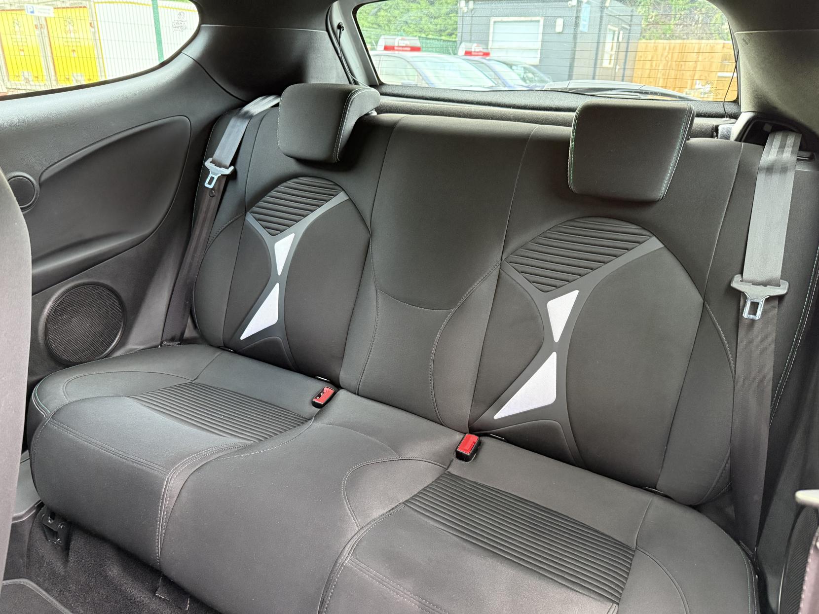 Alfa Romeo MiTo 875 TB TwinAir Sportiva Hatchback 3dr Petrol Manual Euro 6 (s/s) (105 ps)