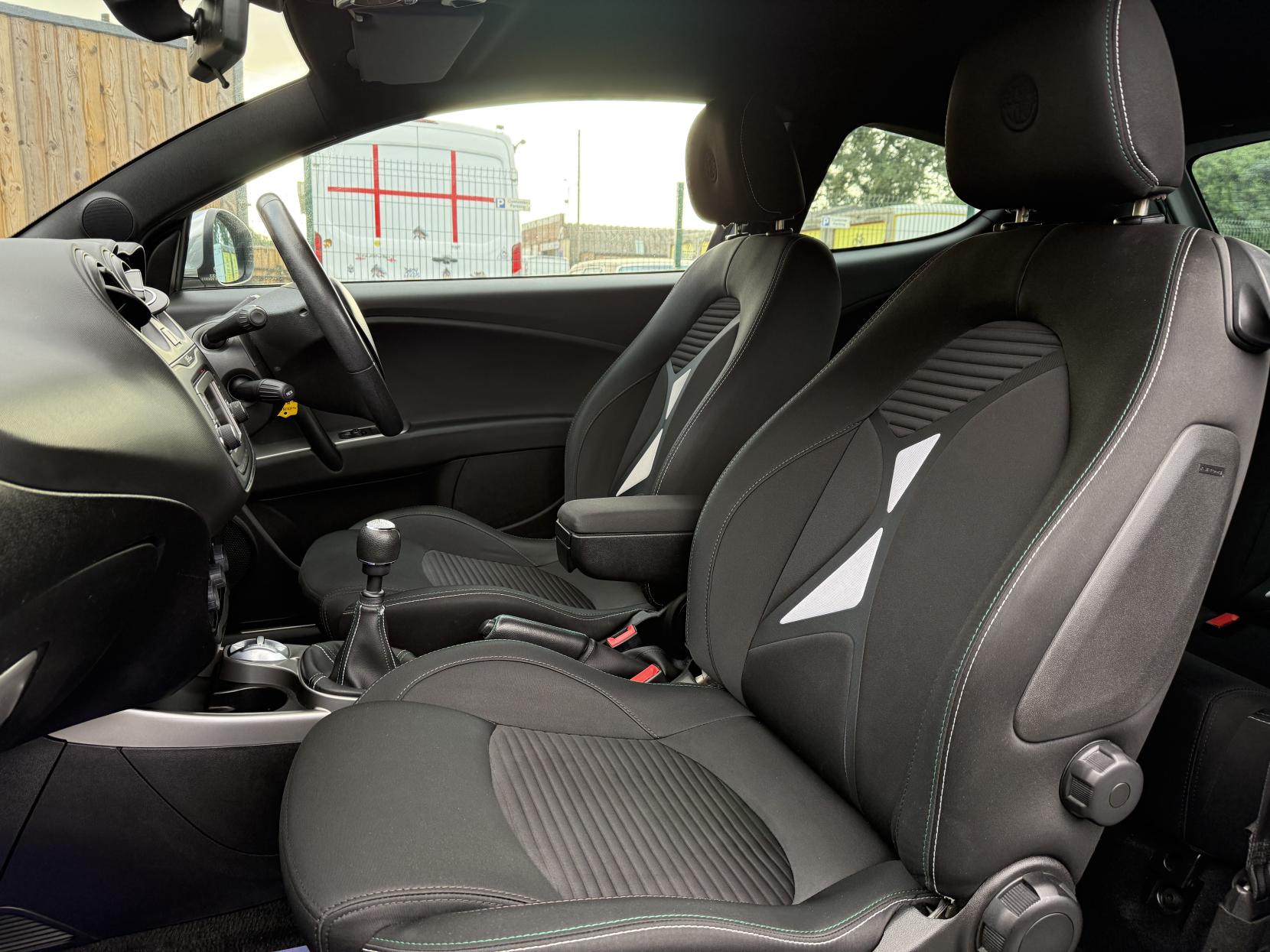 Alfa Romeo MiTo 875 TB TwinAir Sportiva Hatchback 3dr Petrol Manual Euro 6 (s/s) (105 ps)
