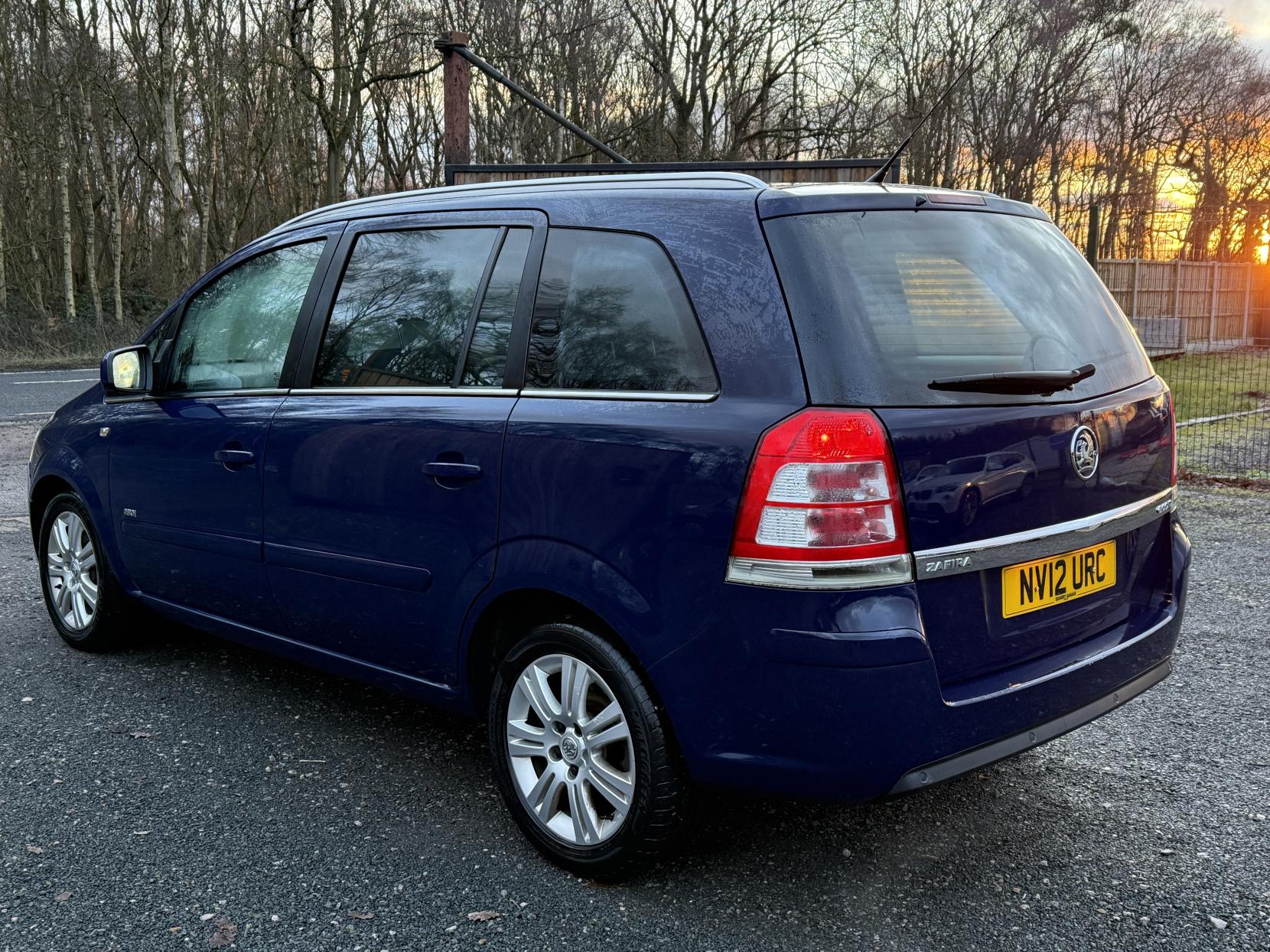 Vauxhall Zafira 1.7 CDTi ecoFLEX Design MPV 5dr Diesel Manual Euro 5 (SNav) (110 ps)