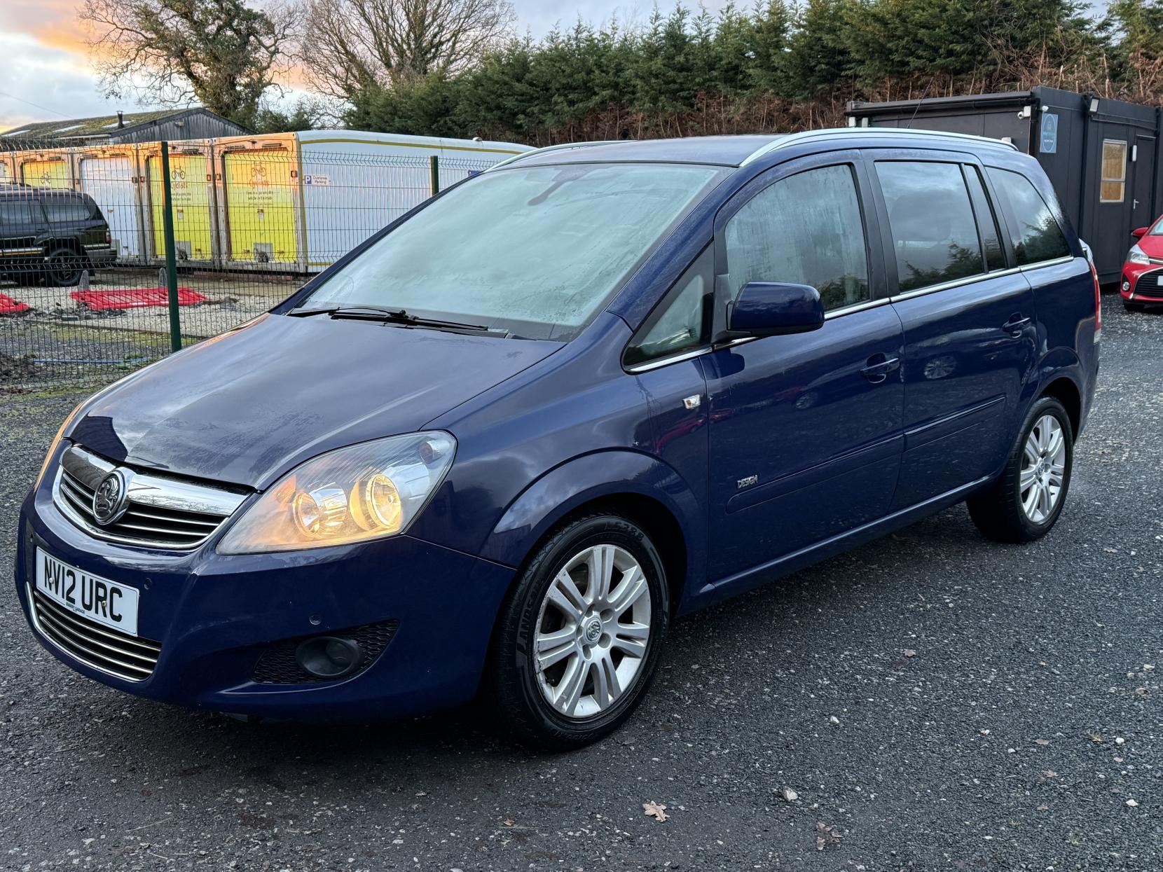 Vauxhall Zafira 1.7 CDTi ecoFLEX Design MPV 5dr Diesel Manual Euro 5 (SNav) (110 ps)