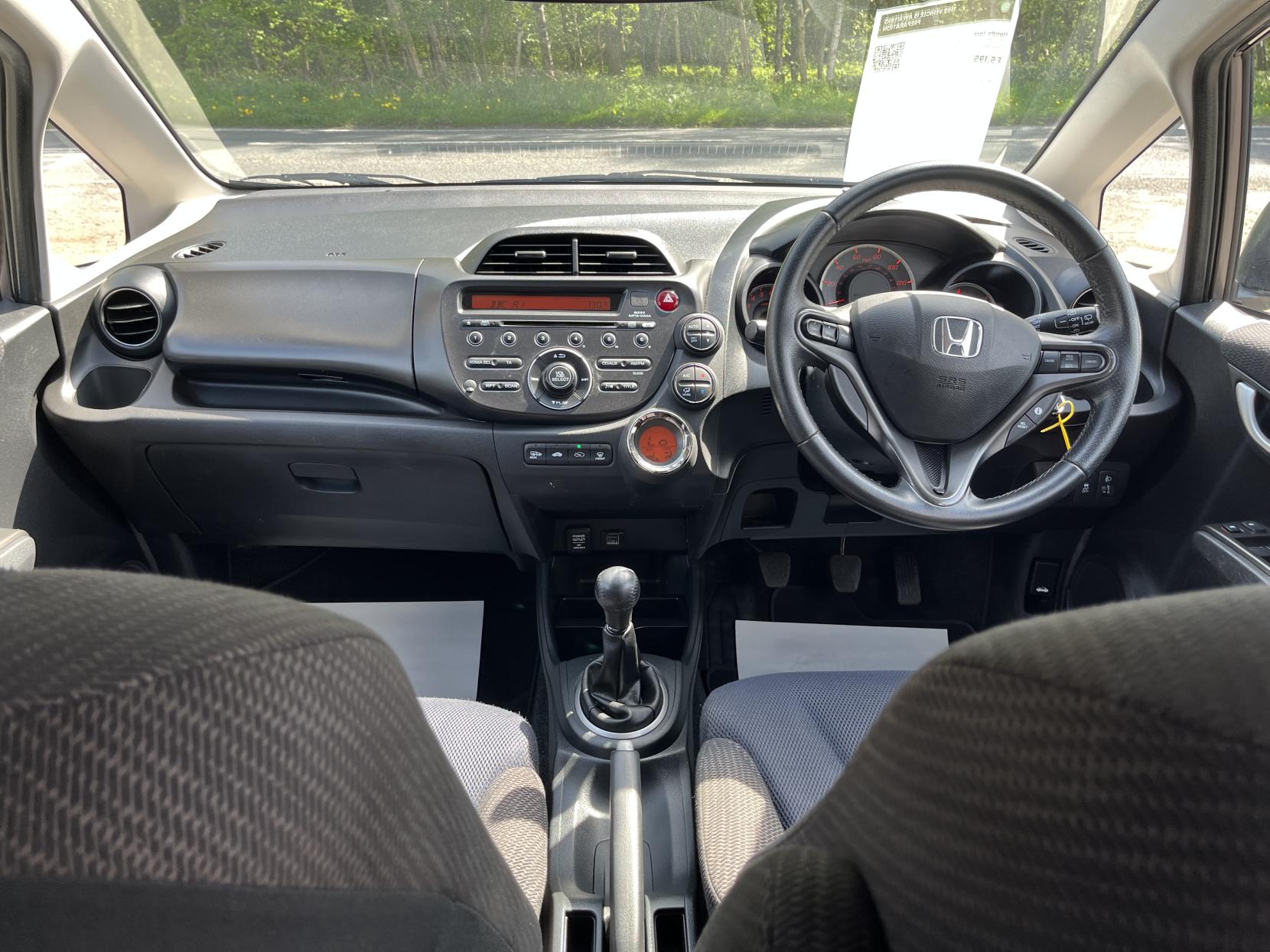 Honda Jazz 1.4 i-VTEC ES Plus Hatchback 5dr Petrol Manual Euro 5 (99 ps)