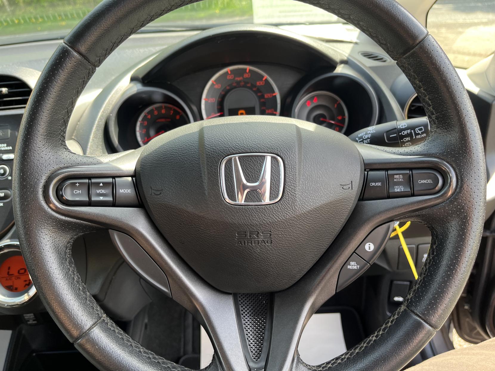 Honda Jazz 1.4 i-VTEC ES Plus Hatchback 5dr Petrol Manual Euro 5 (99 ps)