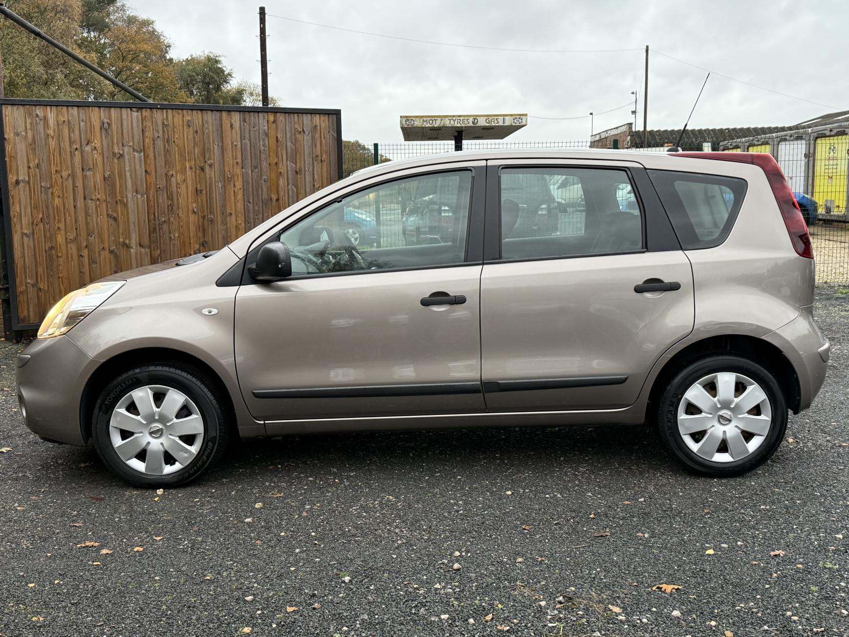 Nissan Note 1.4 16V Visia Hatchback 5dr Petrol Manual Euro 4 (88 ps)