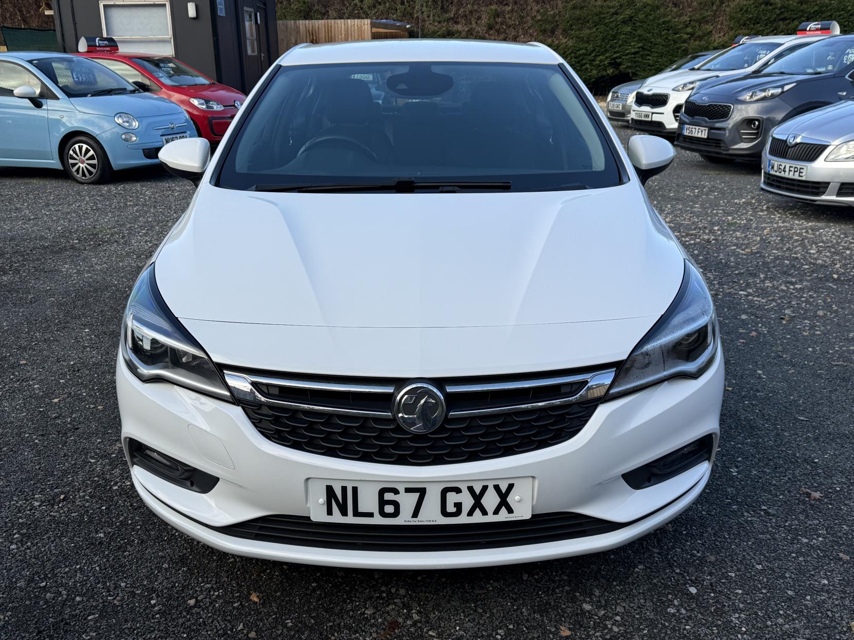 Vauxhall Astra 1.0i Turbo ecoTEC SRi Hatchback 5dr Petrol Manual Euro 6 (s/s) (105 ps)