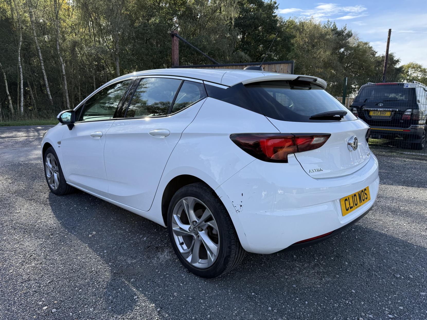Vauxhall Astra 1.0i Turbo ecoTEC SRi Hatchback 5dr Petrol Manual Euro 6 (s/s) (105 ps)