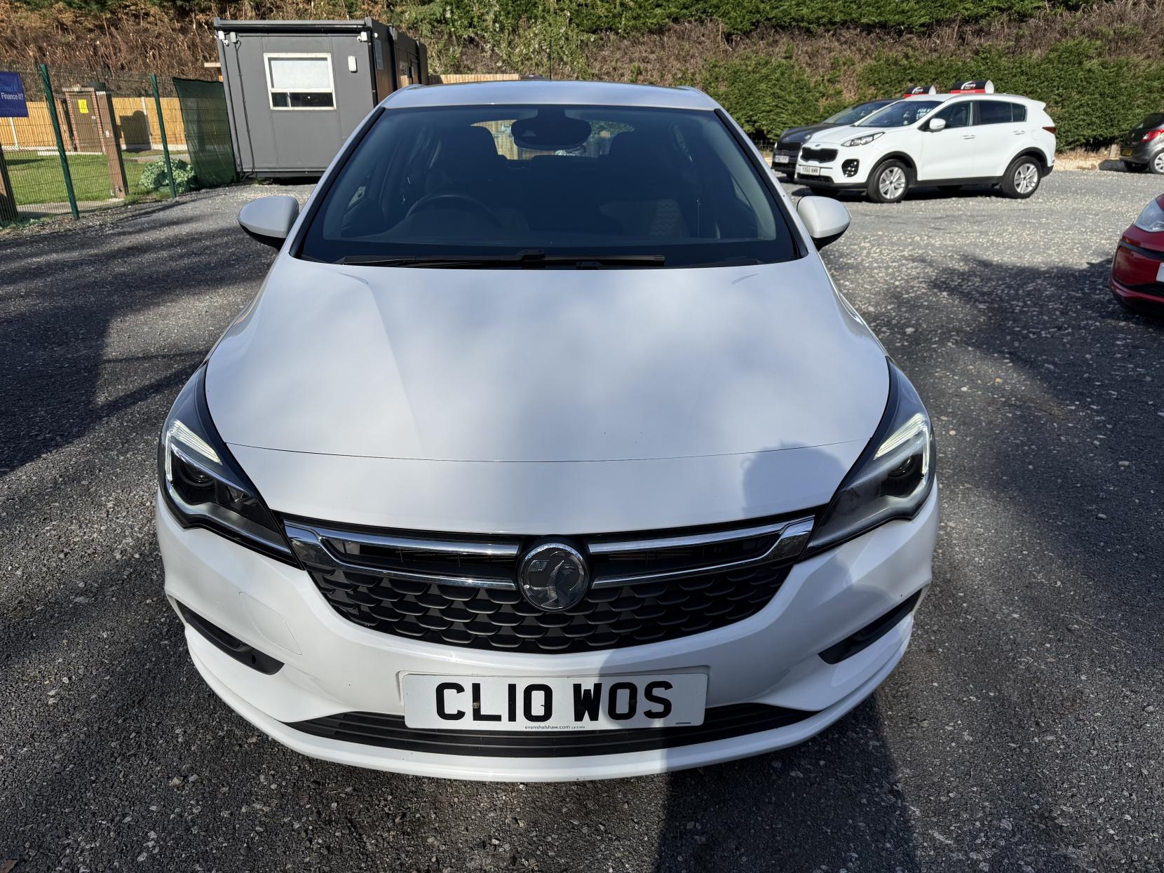 Vauxhall Astra 1.0i Turbo ecoTEC SRi Hatchback 5dr Petrol Manual Euro 6 (s/s) (105 ps)