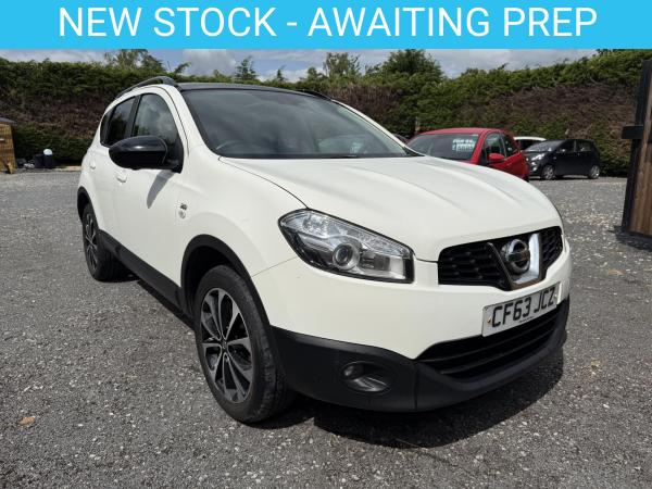 Nissan Qashqai 1.5 dCi 360 SUV 5dr Diesel Manual 2WD Euro 5 (110 ps)