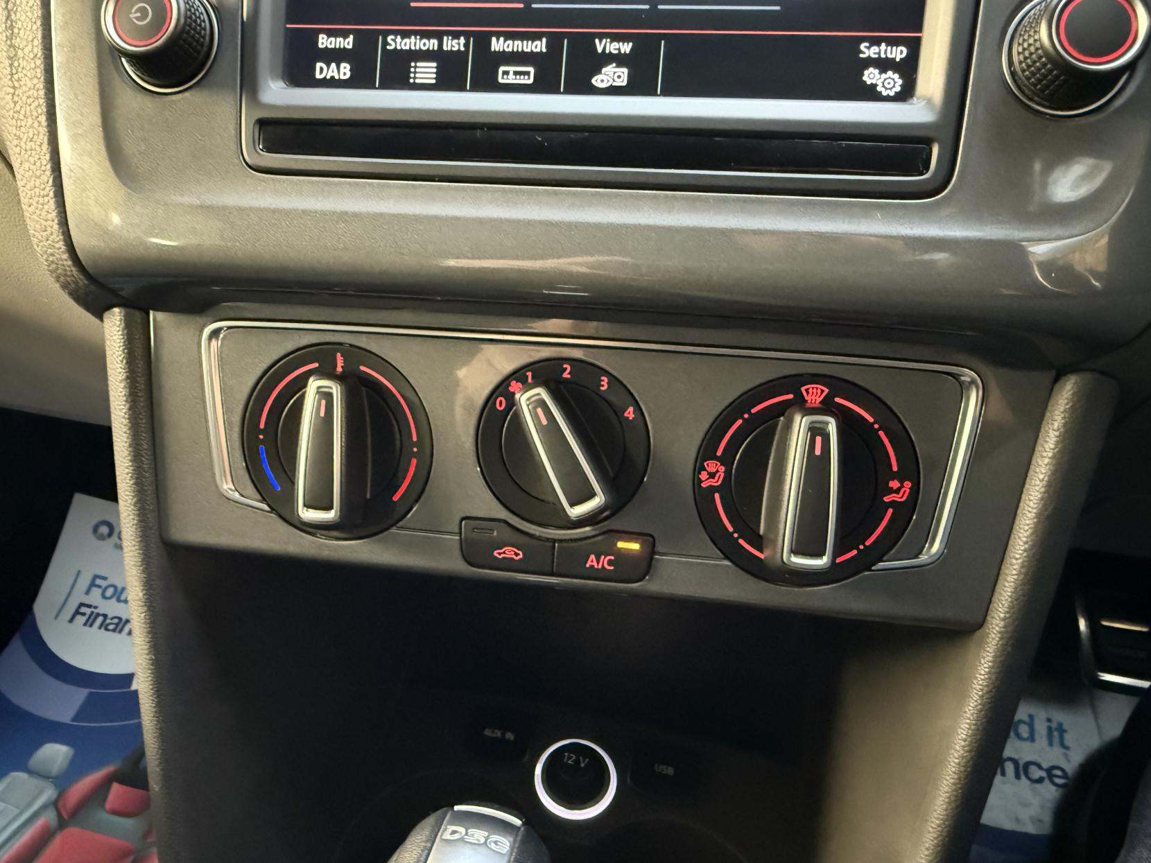 Volkswagen Polo 1.2 TSI BlueMotion Tech SE Design Hatchback 5dr Petrol DSG Euro 6 (s/s) (90 ps)