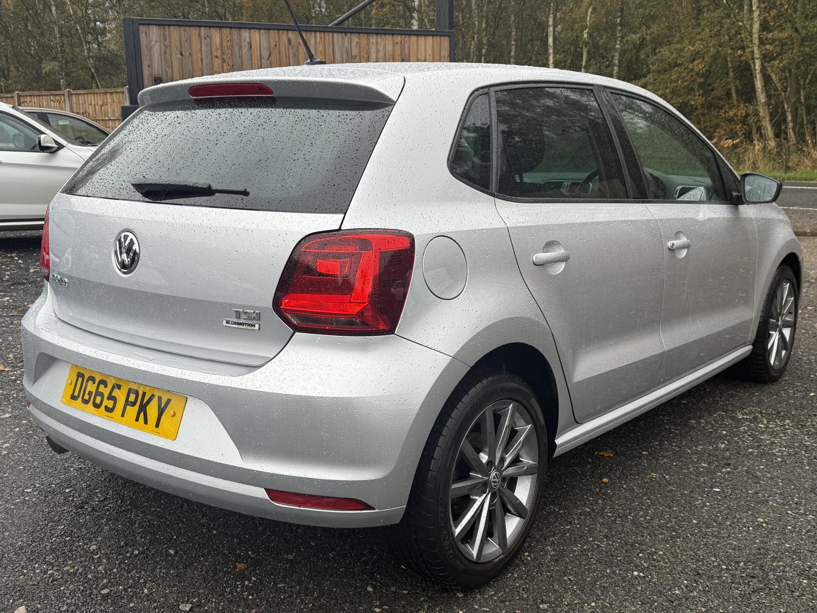 Volkswagen Polo 1.2 TSI BlueMotion Tech SE Design Hatchback 5dr Petrol DSG Euro 6 (s/s) (90 ps)