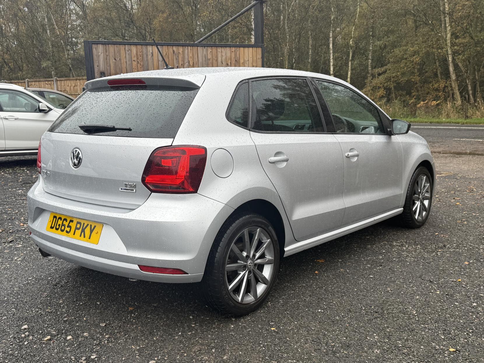 Volkswagen Polo 1.2 TSI BlueMotion Tech SE Design Hatchback 5dr Petrol DSG Euro 6 (s/s) (90 ps)