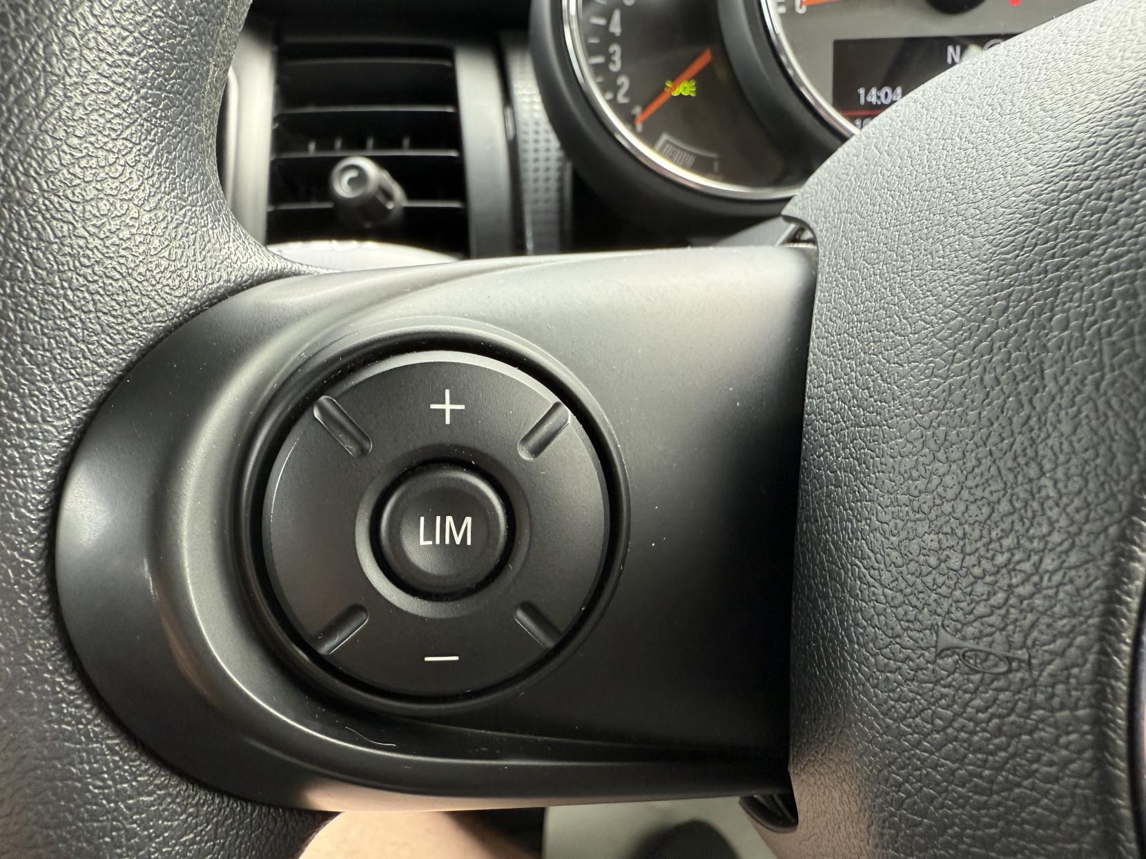 MINI Hatch 1.5 Cooper Hatchback 5dr Petrol Manual Euro 6 (s/s) (136 ps)
