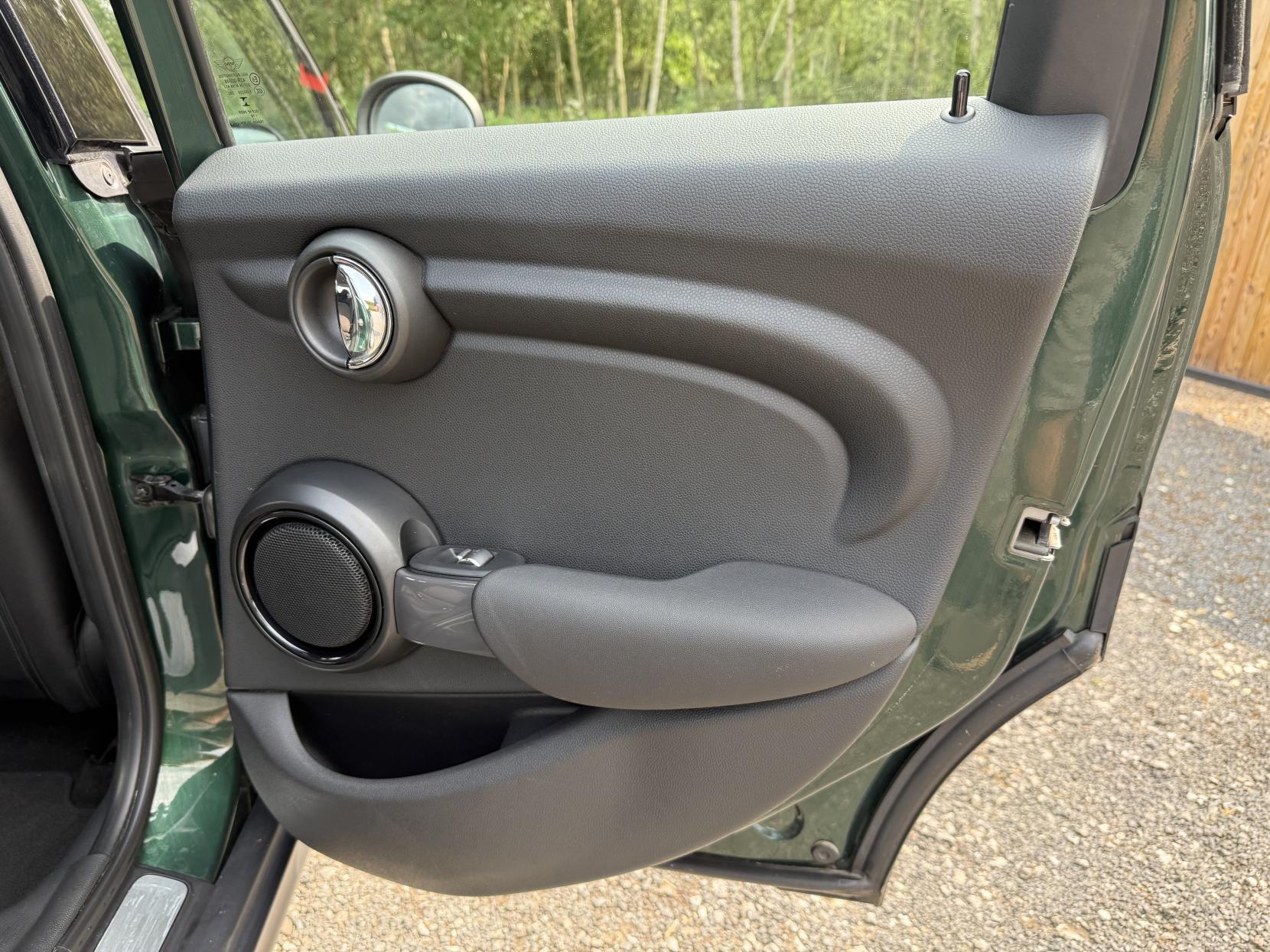 MINI Hatch 1.5 Cooper Hatchback 5dr Petrol Manual Euro 6 (s/s) (136 ps)
